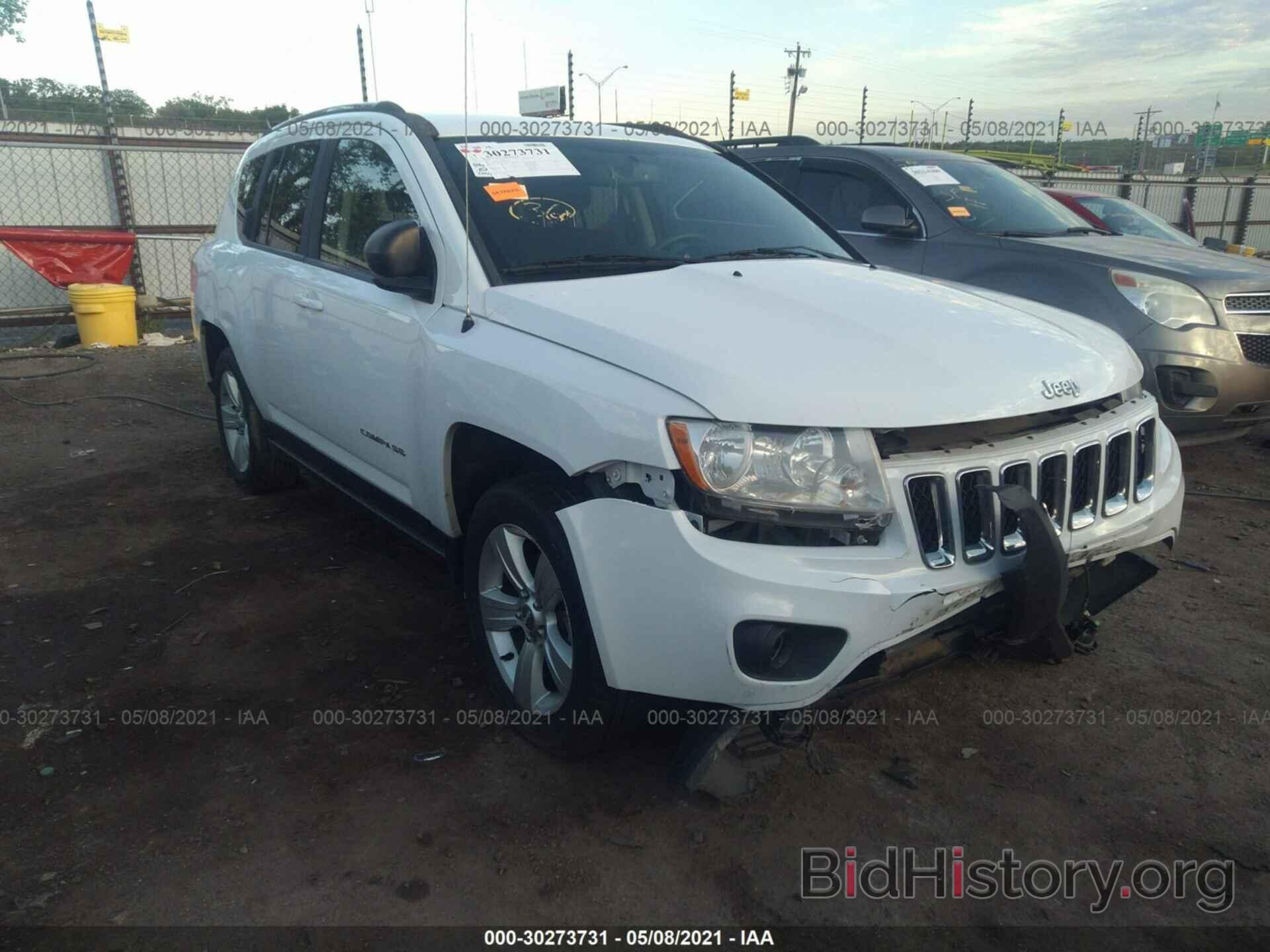 Photo 1C4NJCEB0DD251226 - JEEP COMPASS 2013