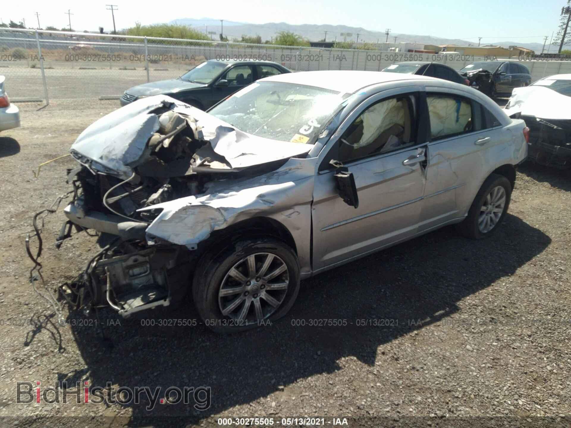 2012 CHRYSLER 200 - VIN: 1C3CCBBB5CN199931 - Фото 2