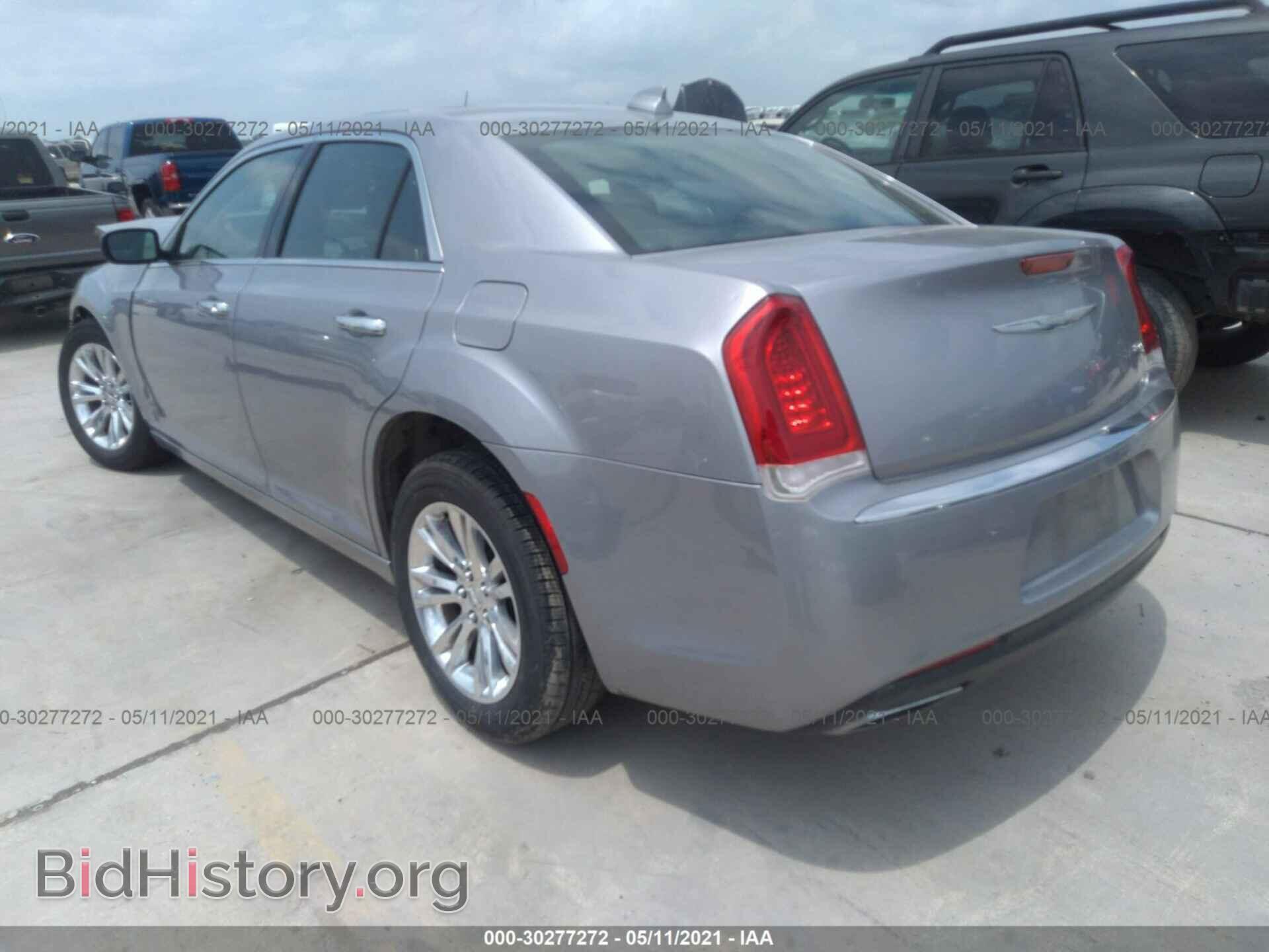 2016 CHRYSLER 300 - VIN: 2C3CCAEG1GH343121 - Фото 3