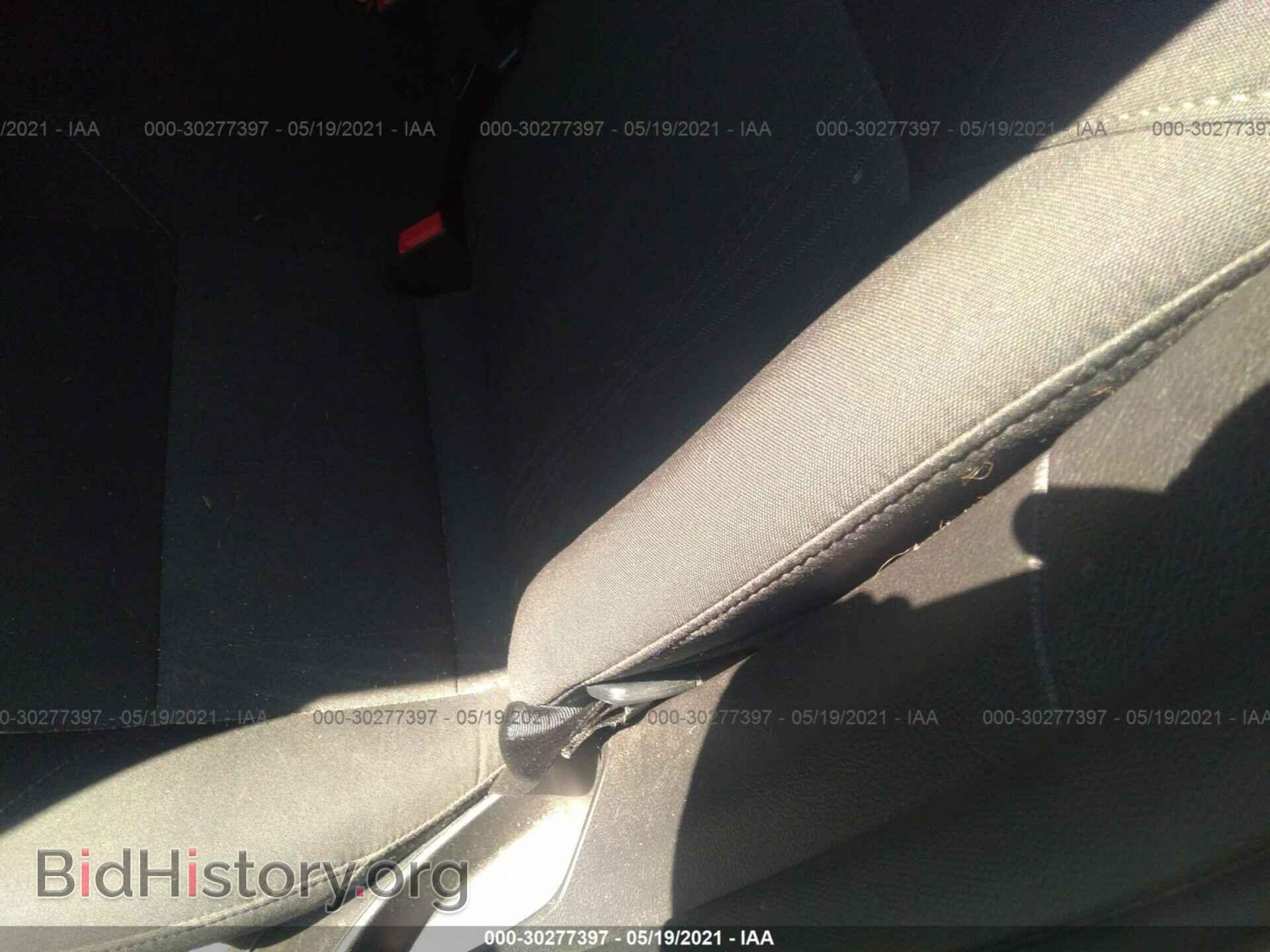 2016 FORD FOCUS - VIN: 1FADP3K28GL214097 - Фото 8