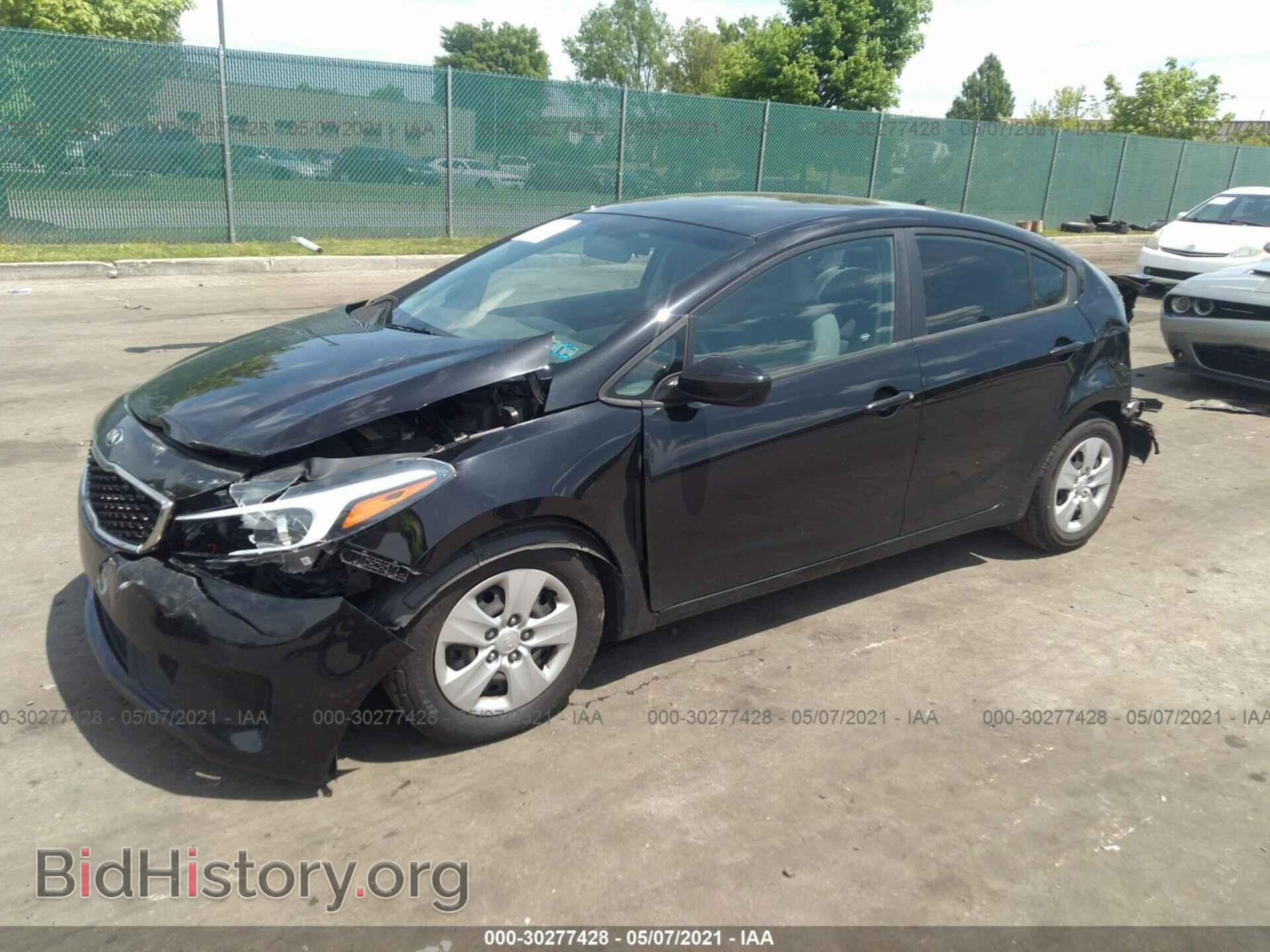 2017 KIA FORTE - VIN: 3KPFL4A78HE068098 - Photo 2