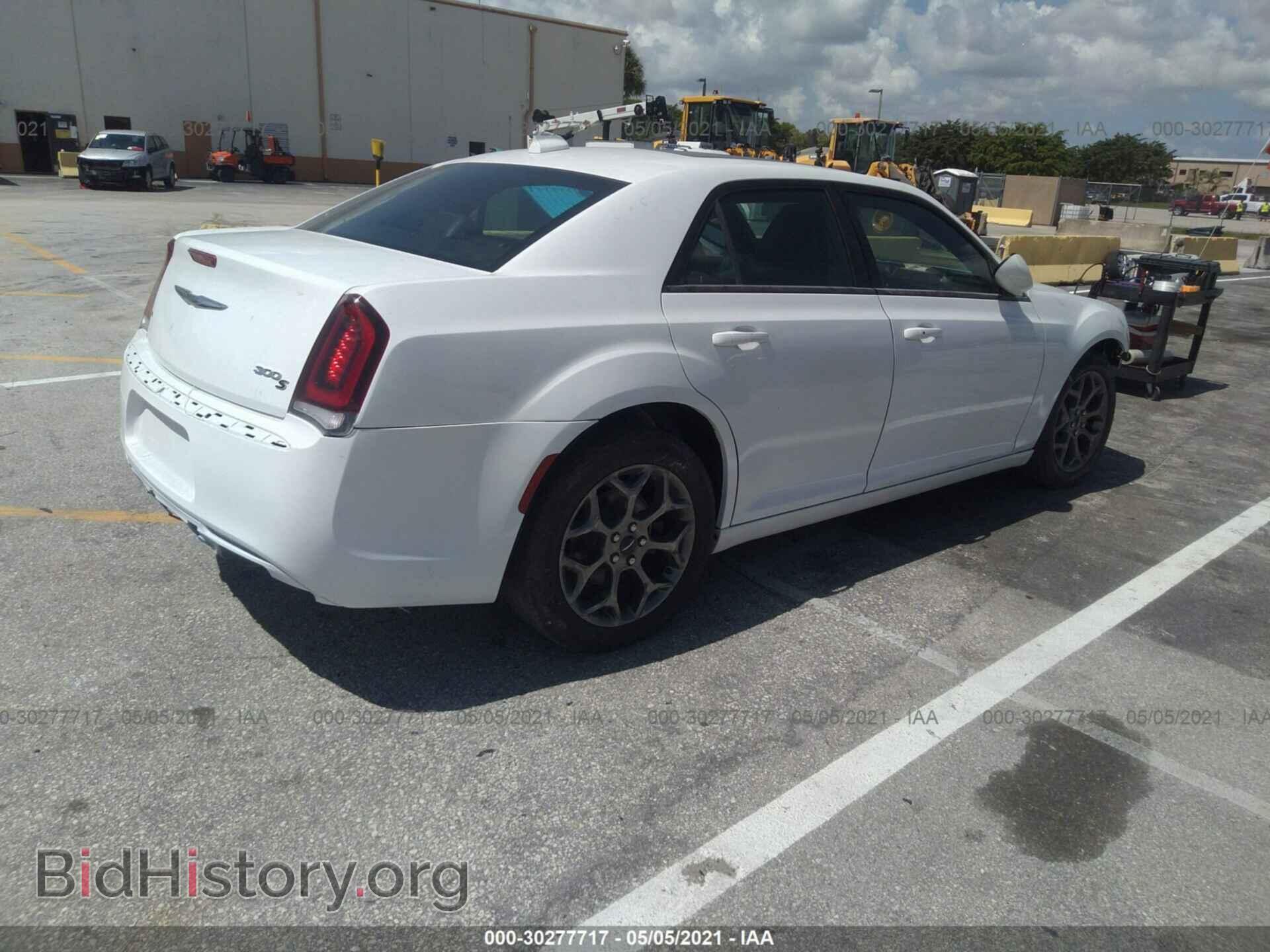 2017 CHRYSLER 300 - VIN: 2C3CCAGG6HH585983 - Фото 4