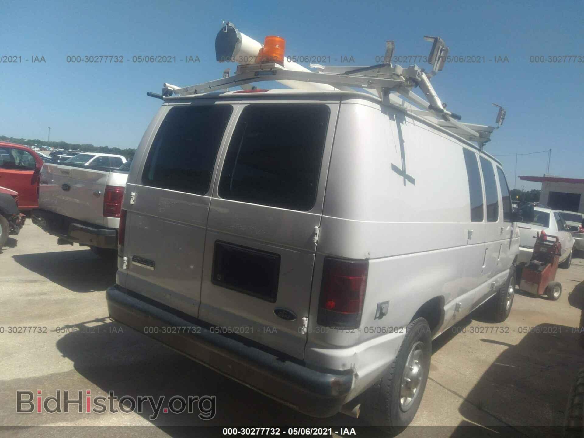 2010 FORD ECONOLINE CARGO VAN - VIN: 1FTNE2EL7ADA60227 - Фото 4