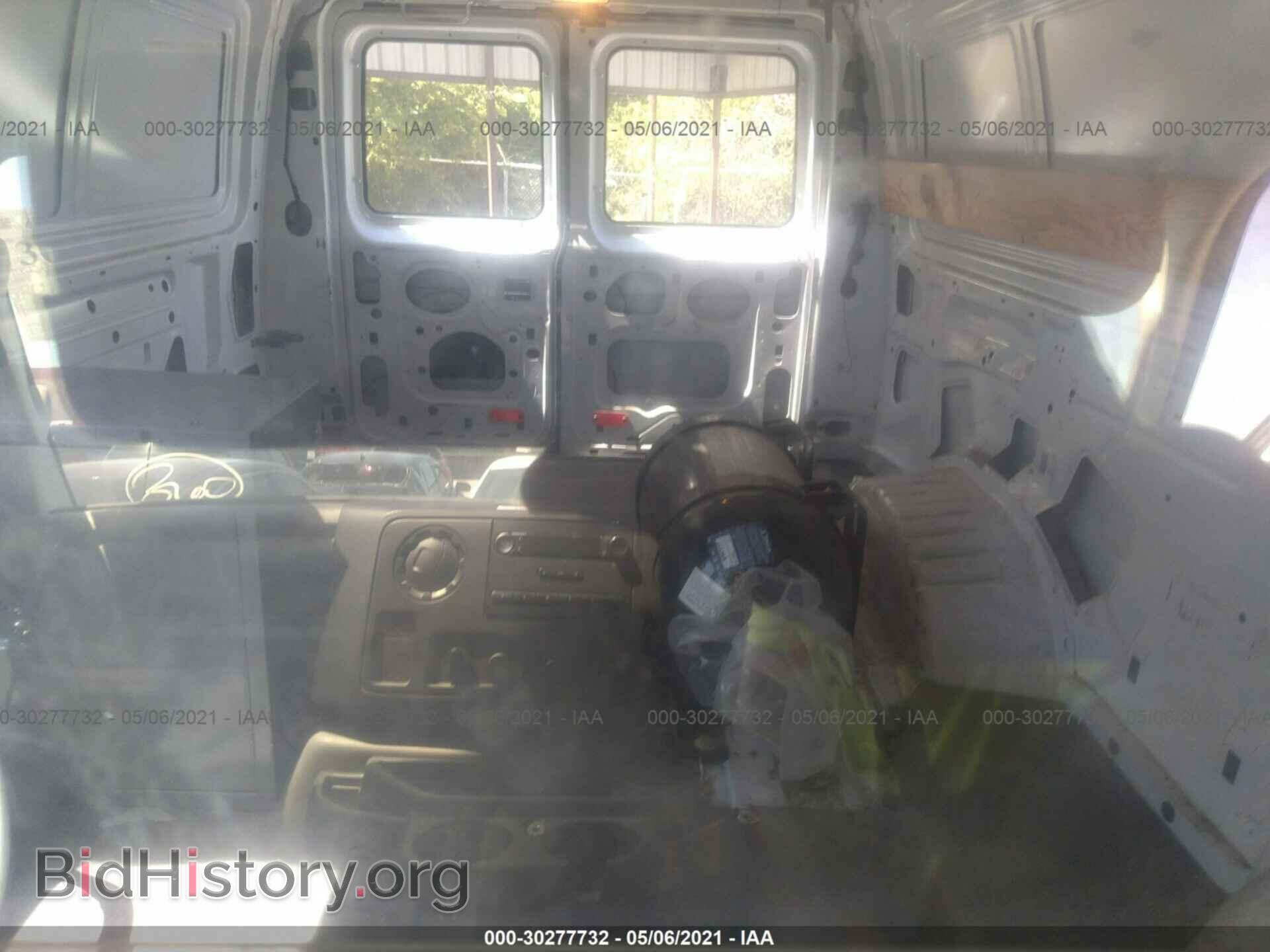 2010 FORD ECONOLINE CARGO VAN - VIN: 1FTNE2EL7ADA60227 - Фото 8