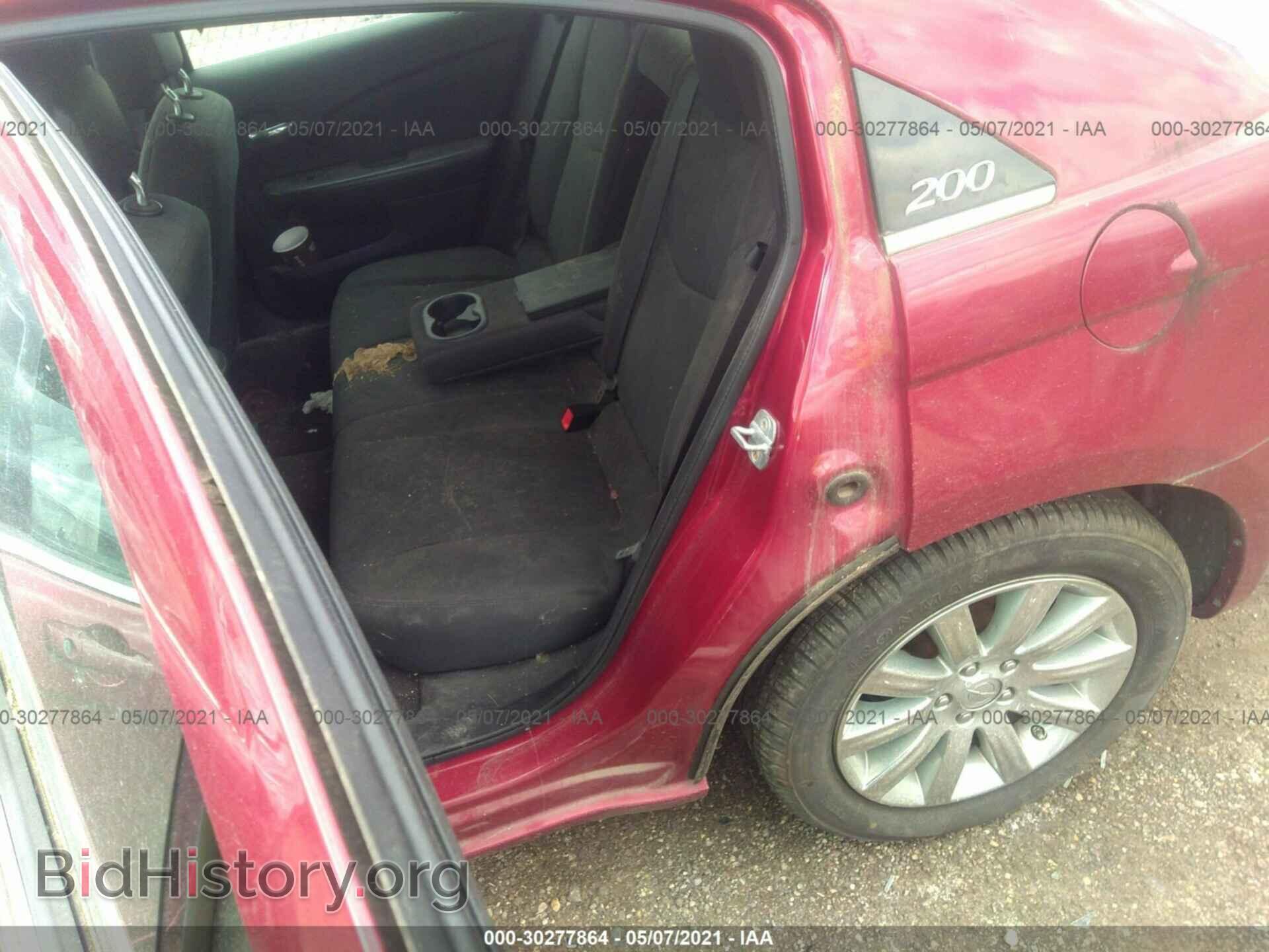 2011 CHRYSLER 200 - VIN: 1C3BC1FB8BN594104 - Фото 8