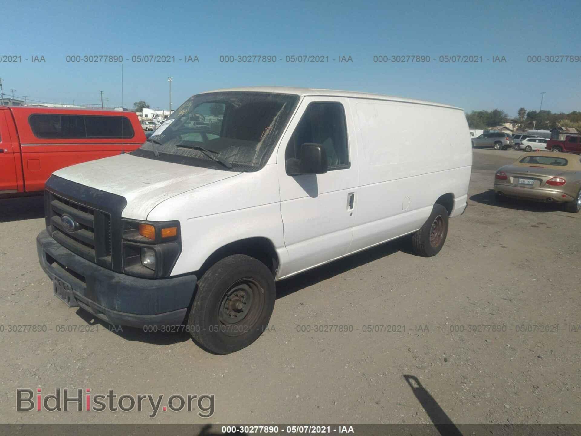 2011 FORD ECONOLINE CARGO VAN - VIN: 1FTNE1EW7BDB30895 - Фото 2