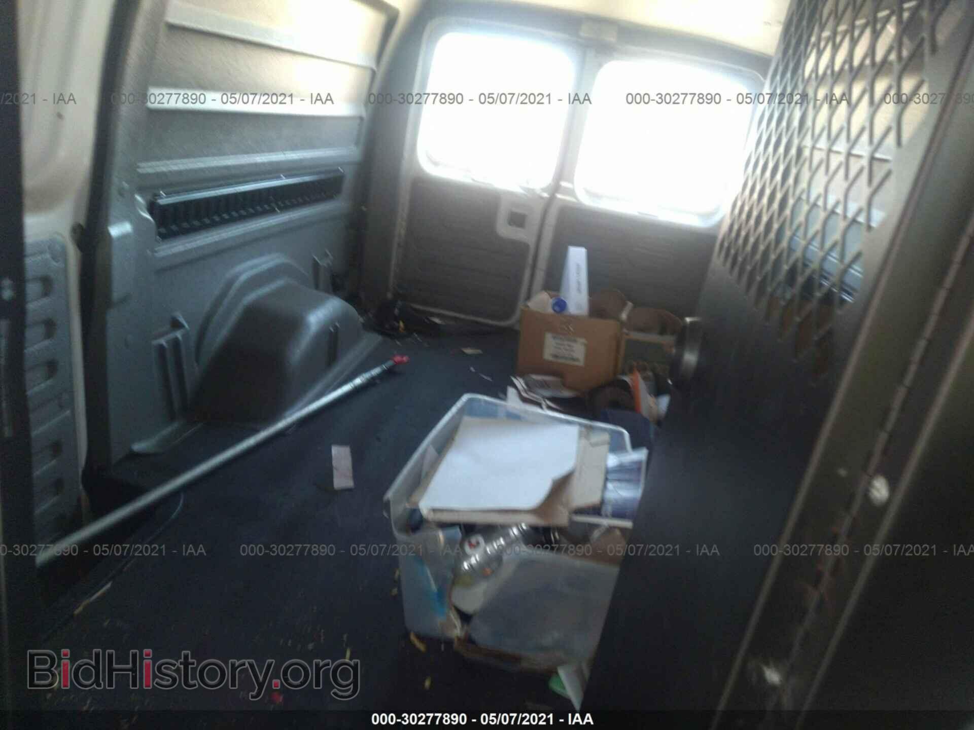 2011 FORD ECONOLINE CARGO VAN - VIN: 1FTNE1EW7BDB30895 - Фото 8