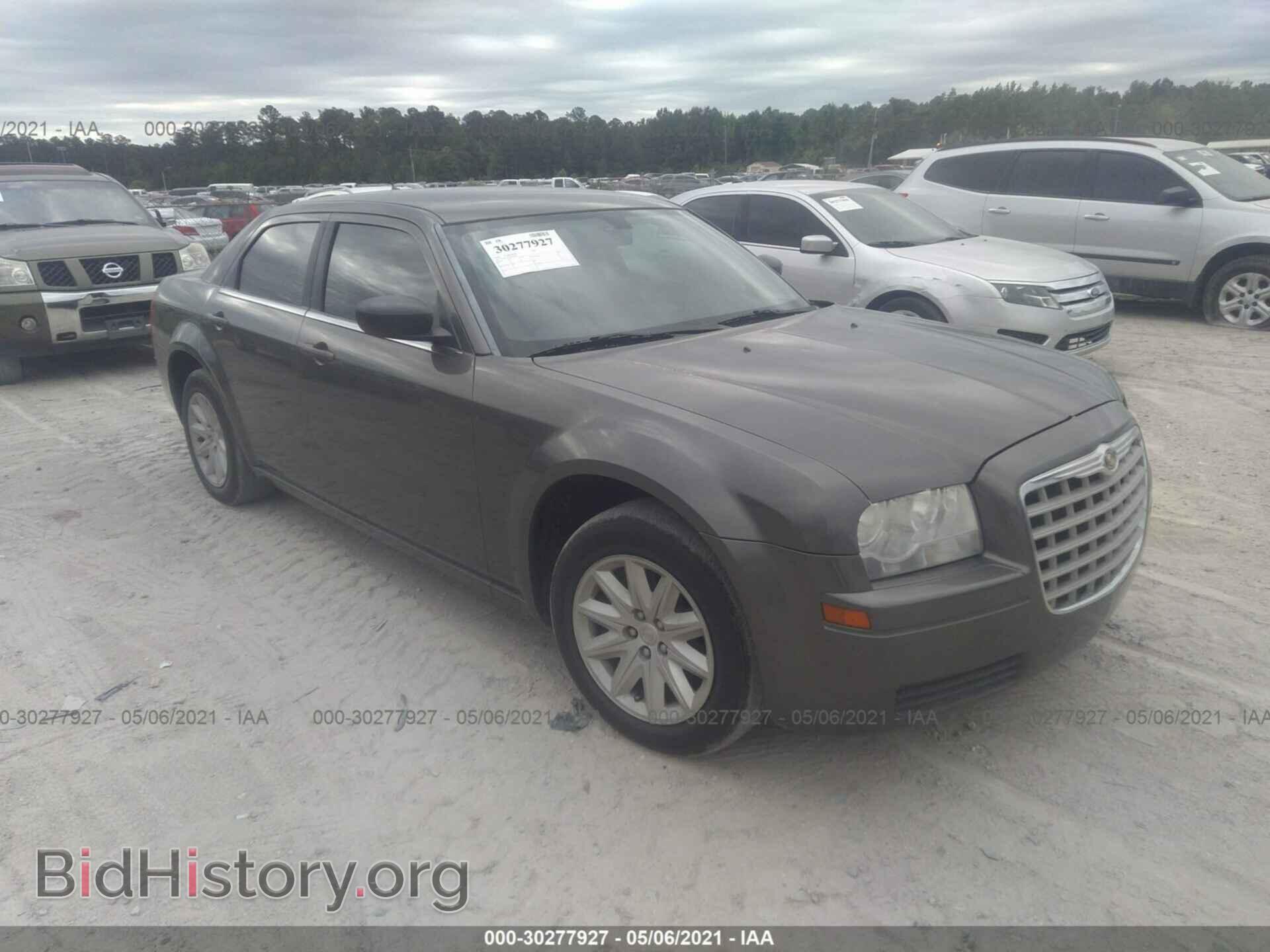Фотография 2C3KA43R98H149428 - CHRYSLER 300 2008