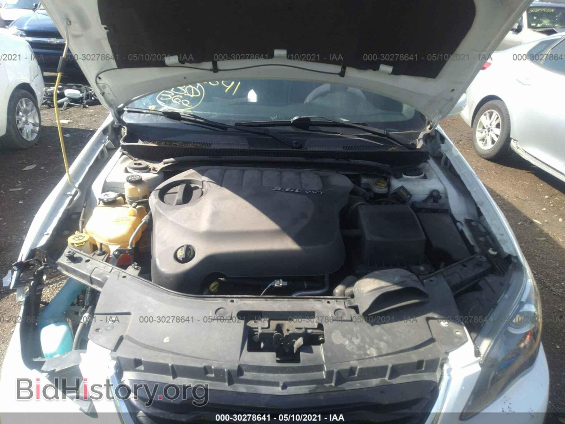 2013 CHRYSLER 200 - VIN: 1C3CCBCG0DN649657 - Фото 10