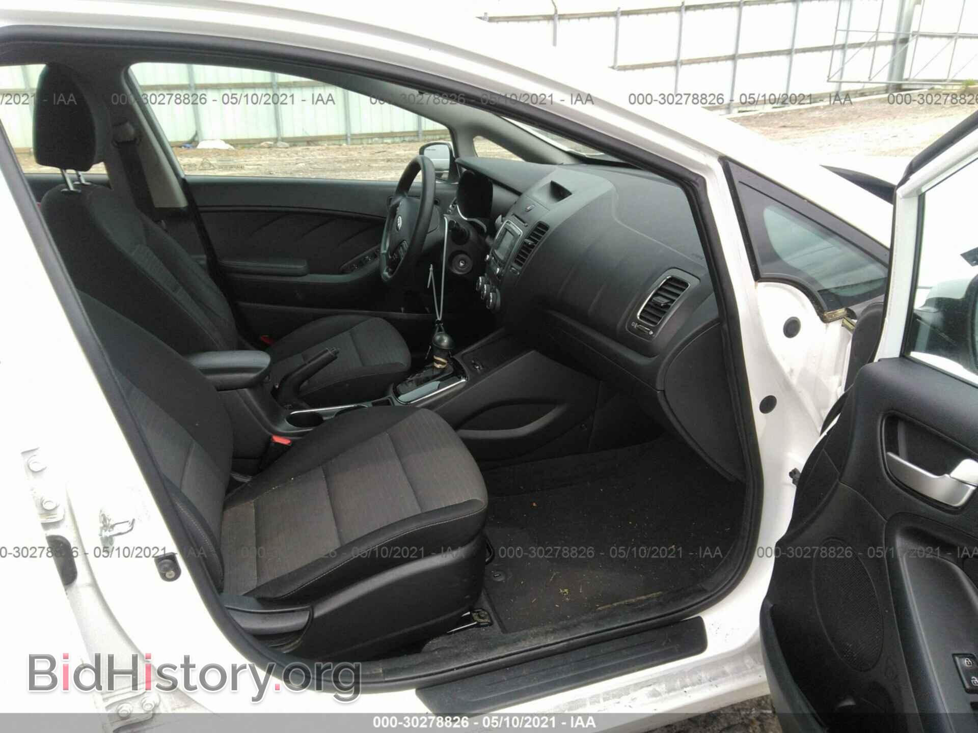 2017 KIA FORTE - VIN: 3KPFL4A73HE016796 - Photo 5