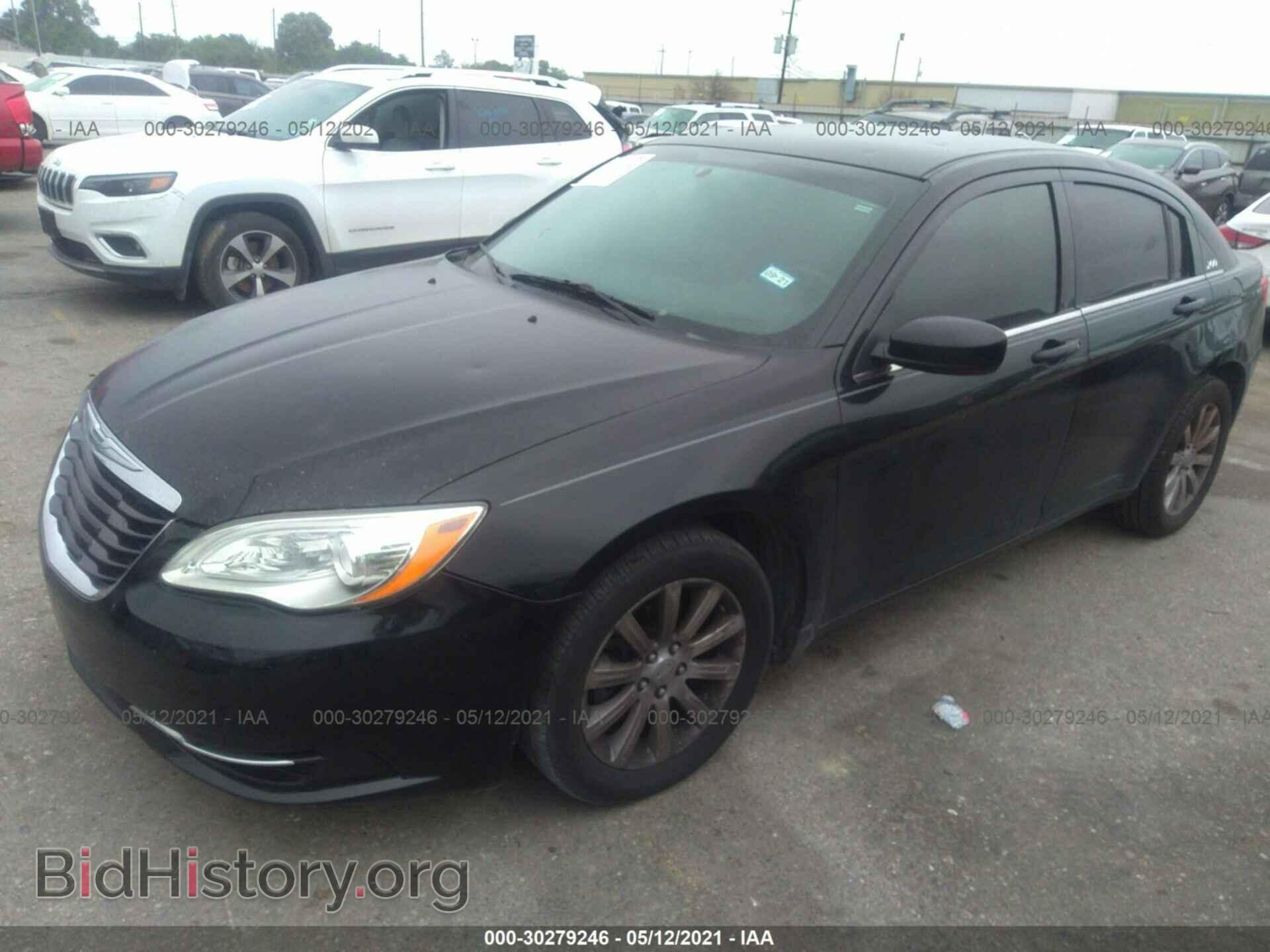 2014 CHRYSLER 200 - VIN: 1C3CCBBB9EN150556 - Фото 2