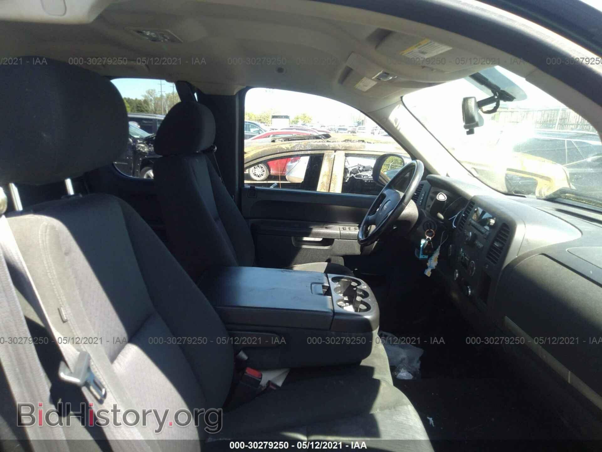 2011 GMC SIERRA 1500 - VIN: 1GTR2VE34BZ366477 - Фото 5