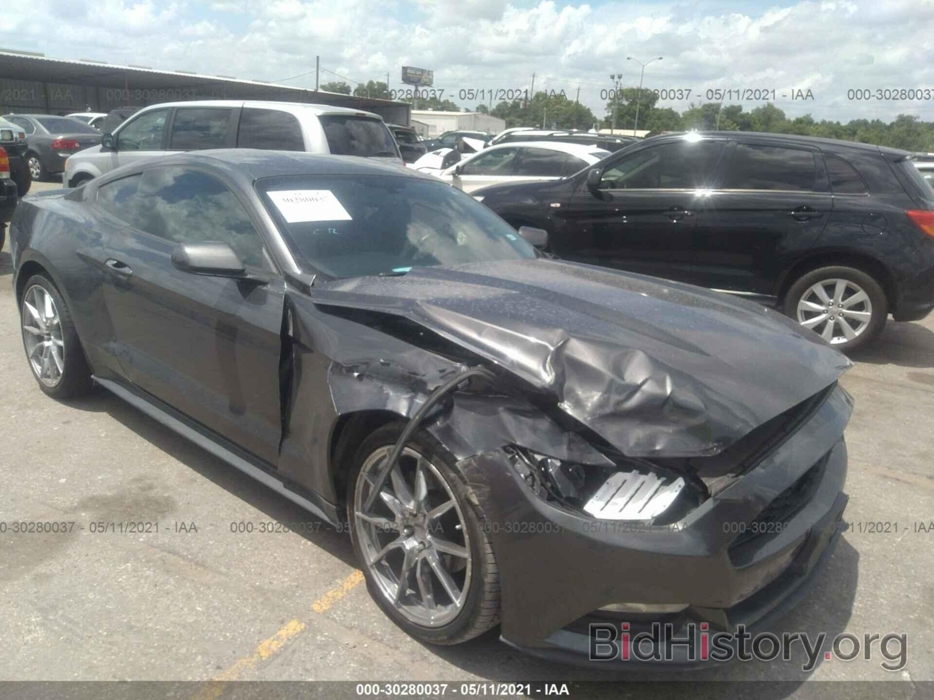 Photo 1FA6P8AM1F5349420 - FORD MUSTANG 2015