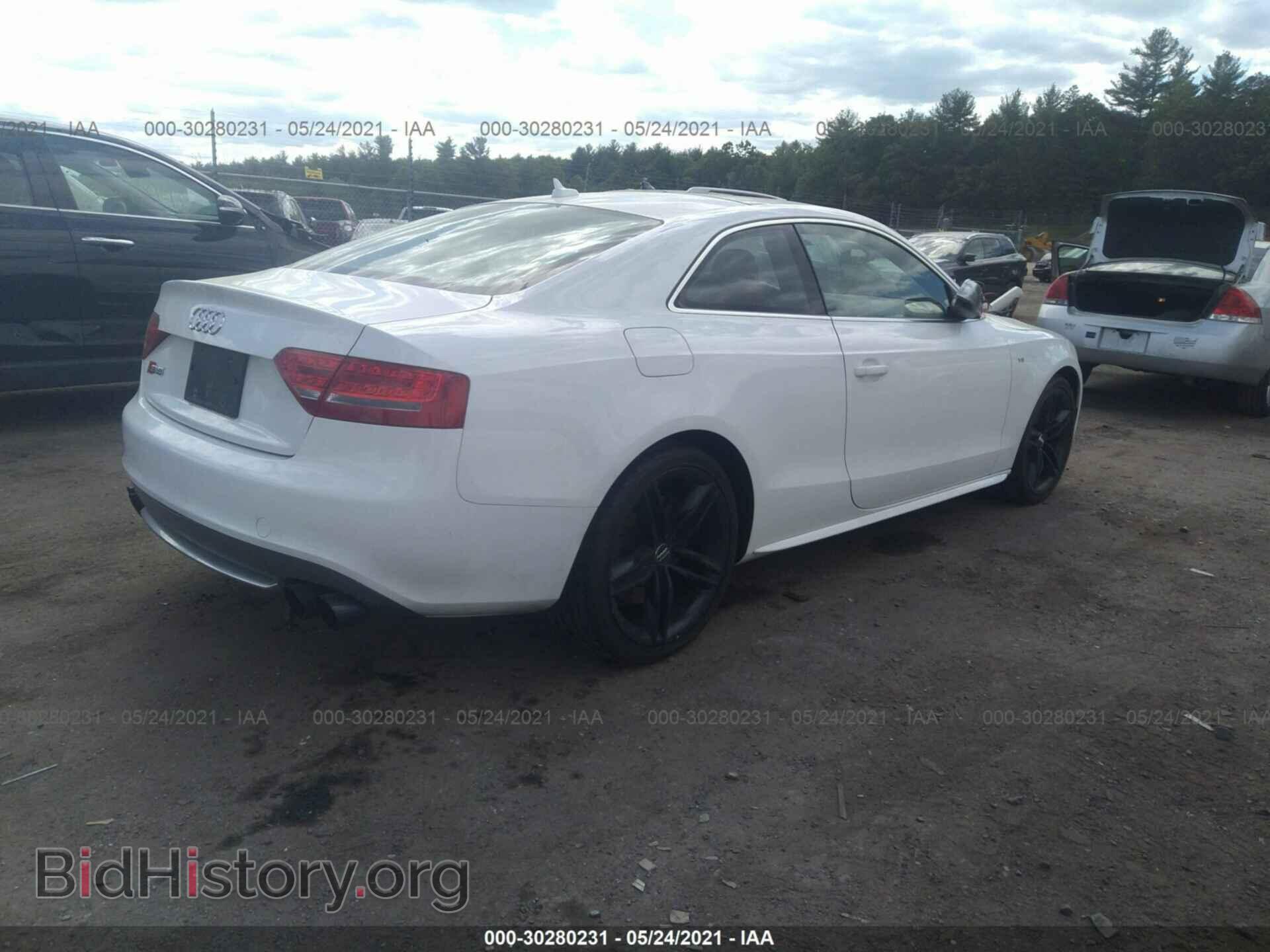 2010 AUDI S5 - VIN: WAUVVAFR4AA048290 - Photo 4