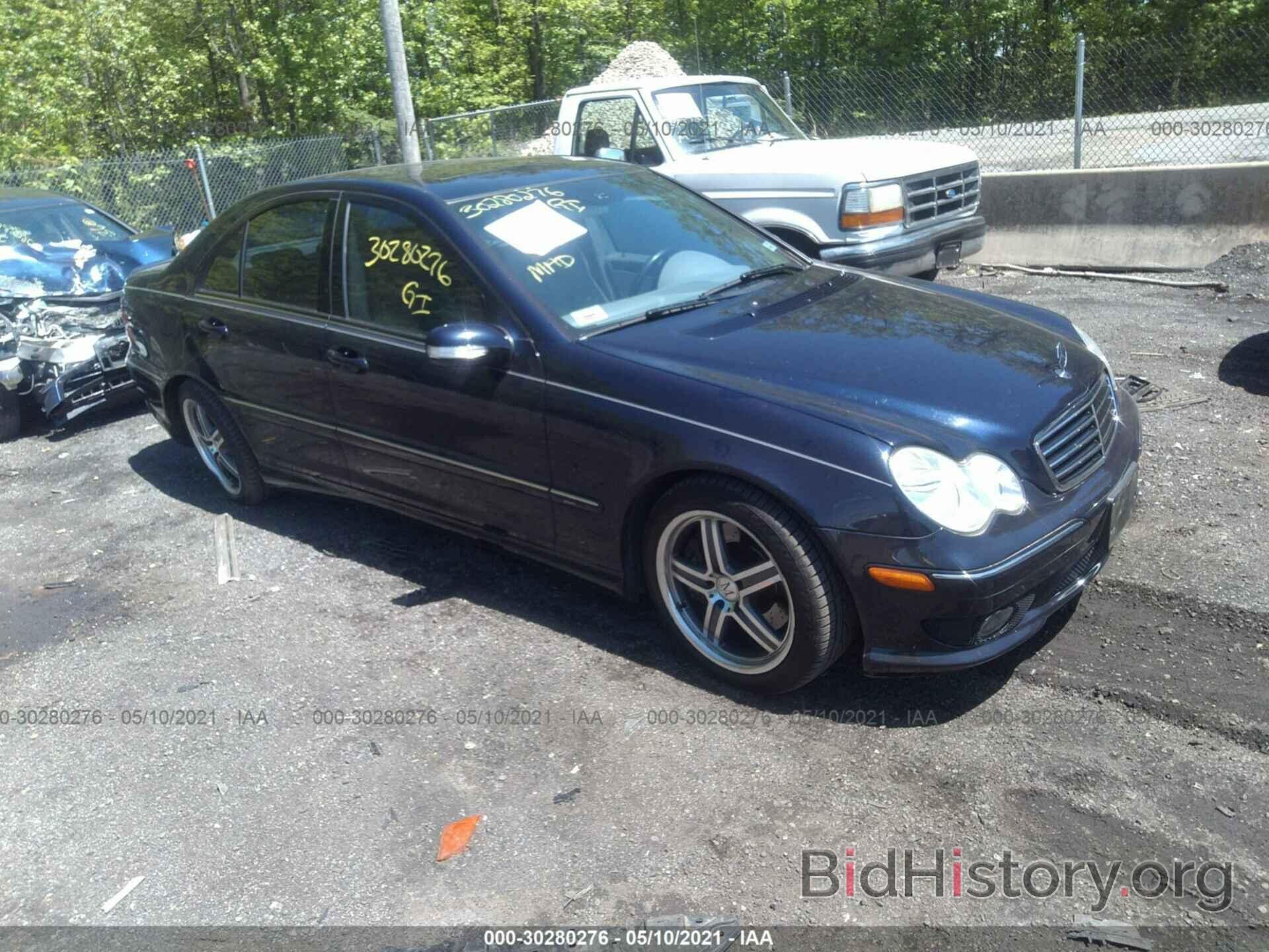 Photo WDBRF52H17A947993 - MERCEDES-BENZ C-CLASS 2007