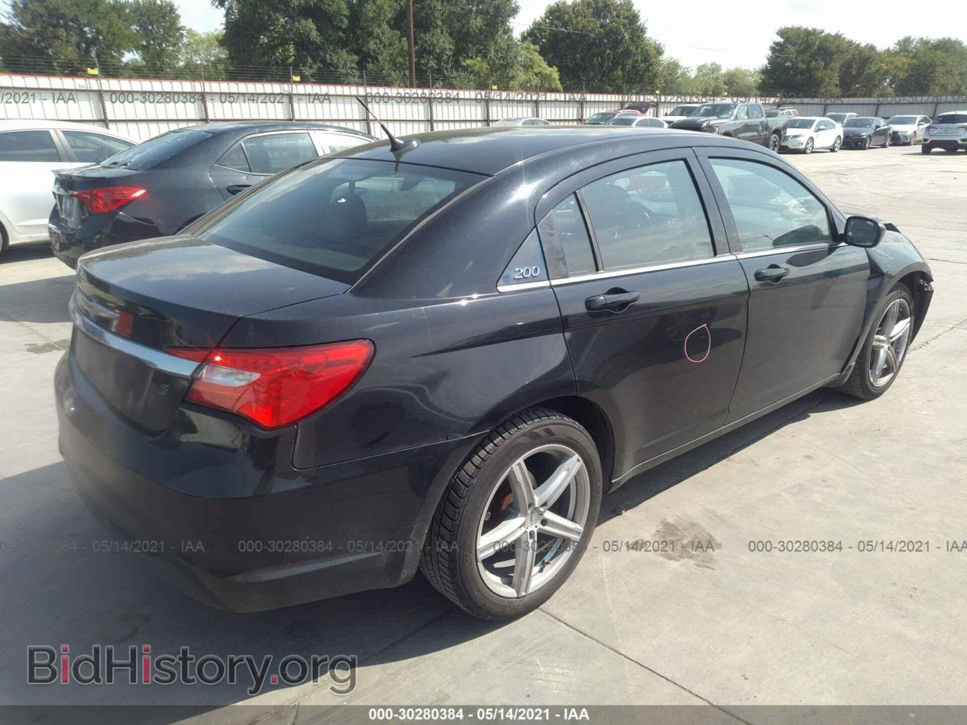 2013 CHRYSLER 200 - VIN: 1C3CCBBB8DN525612 - Photo 4