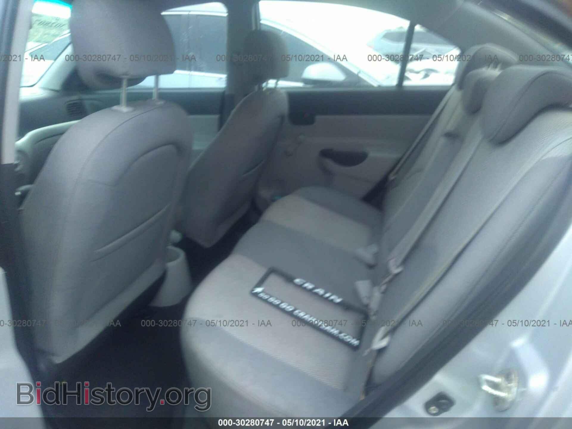 2008 HYUNDAI ACCENT - VIN: KMHCN46C98U212077 - Фото 8