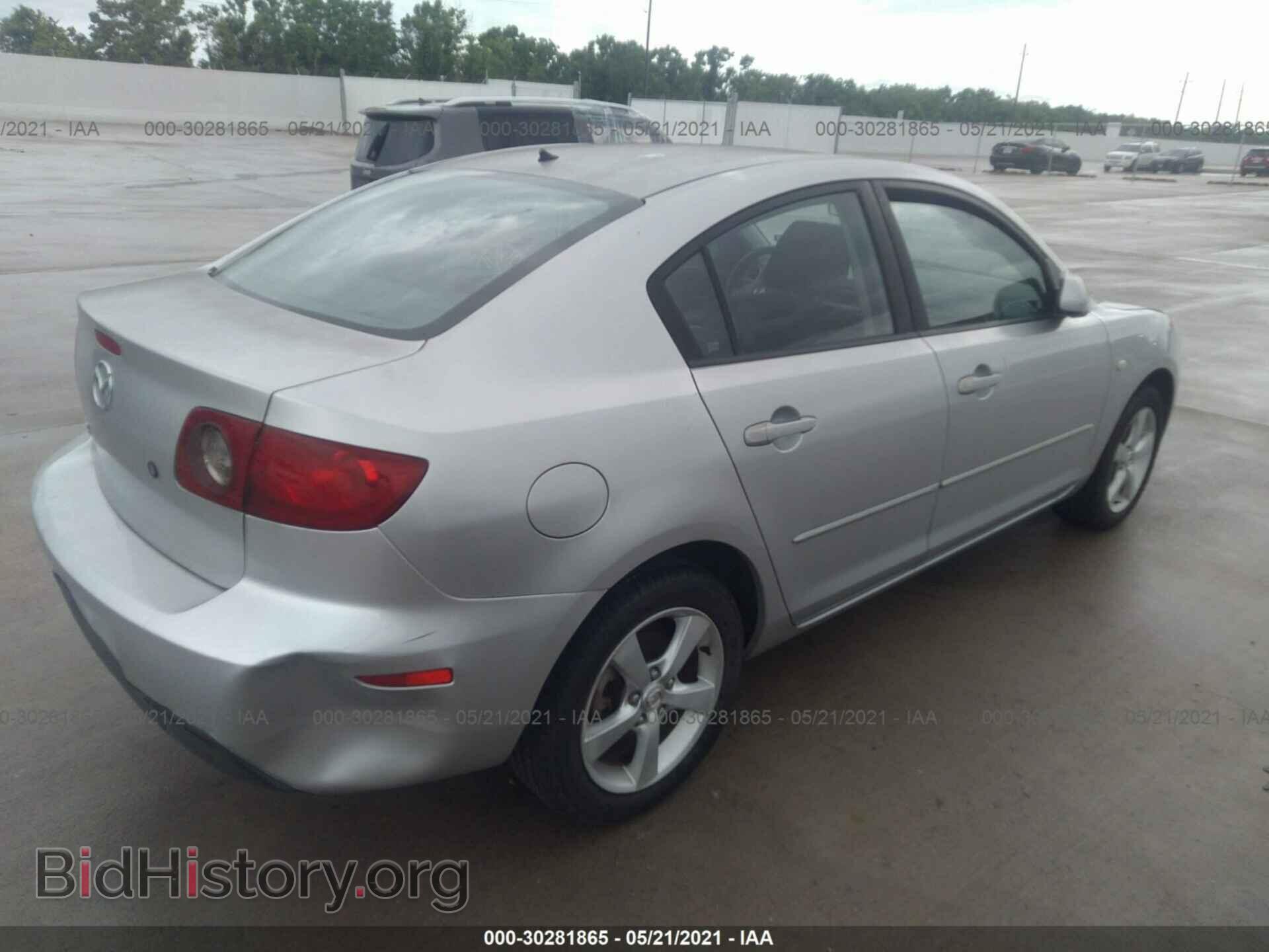 2006 MAZDA MAZDA3 - VIN: JM1BK12F661442018 - Фото 4
