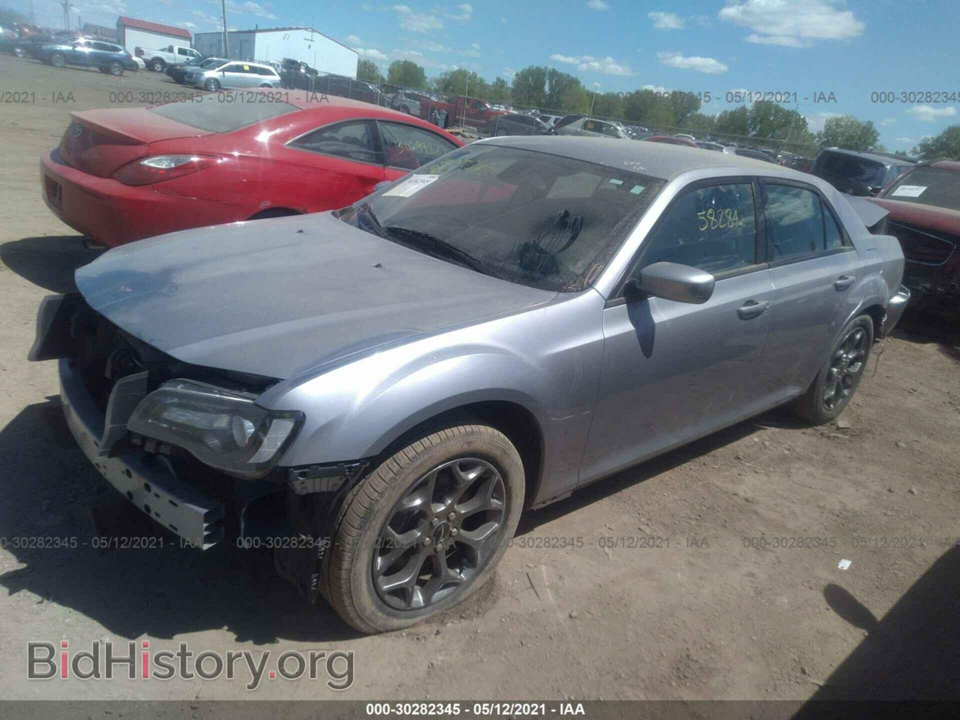2016 CHRYSLER 300 - VIN: 2C3CCAGG9GH230482 - Фото 2