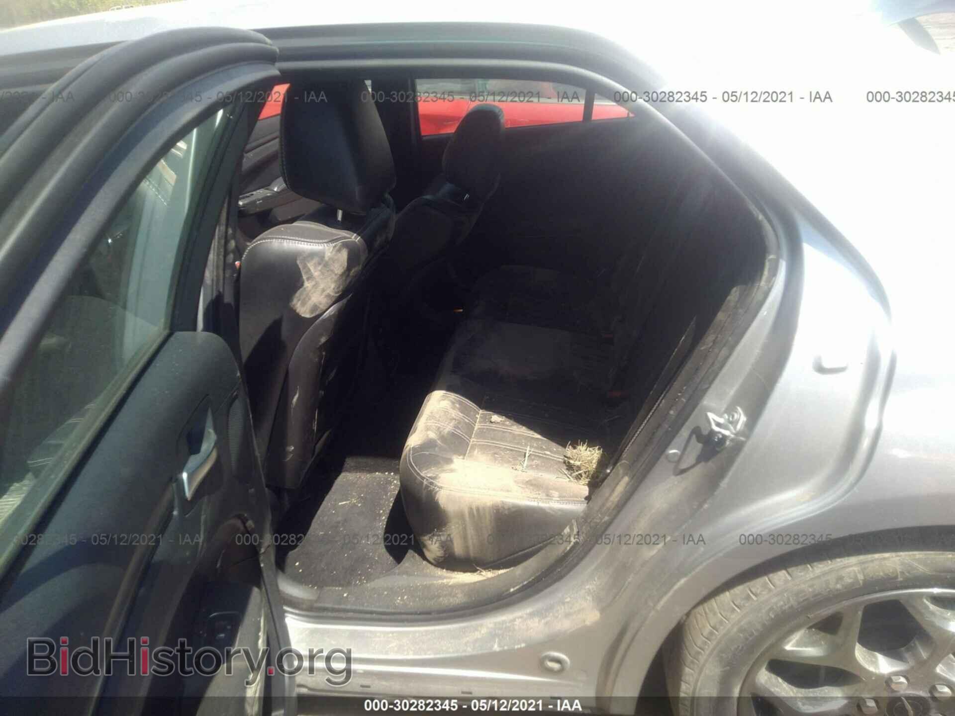 2016 CHRYSLER 300 - VIN: 2C3CCAGG9GH230482 - Фото 8