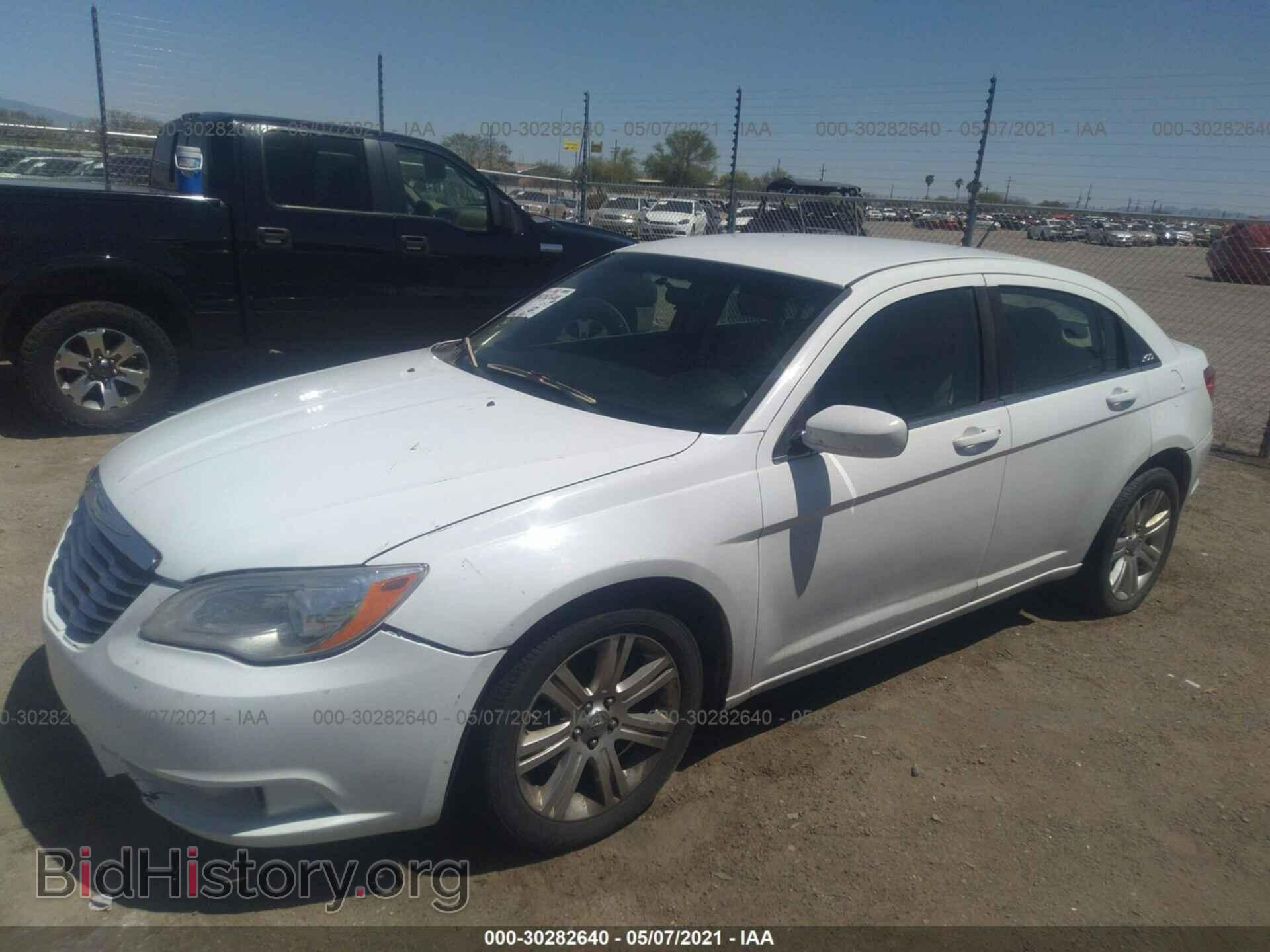 2012 CHRYSLER 200 - VIN: 1C3CCBBB0CN267620 - Photo 2