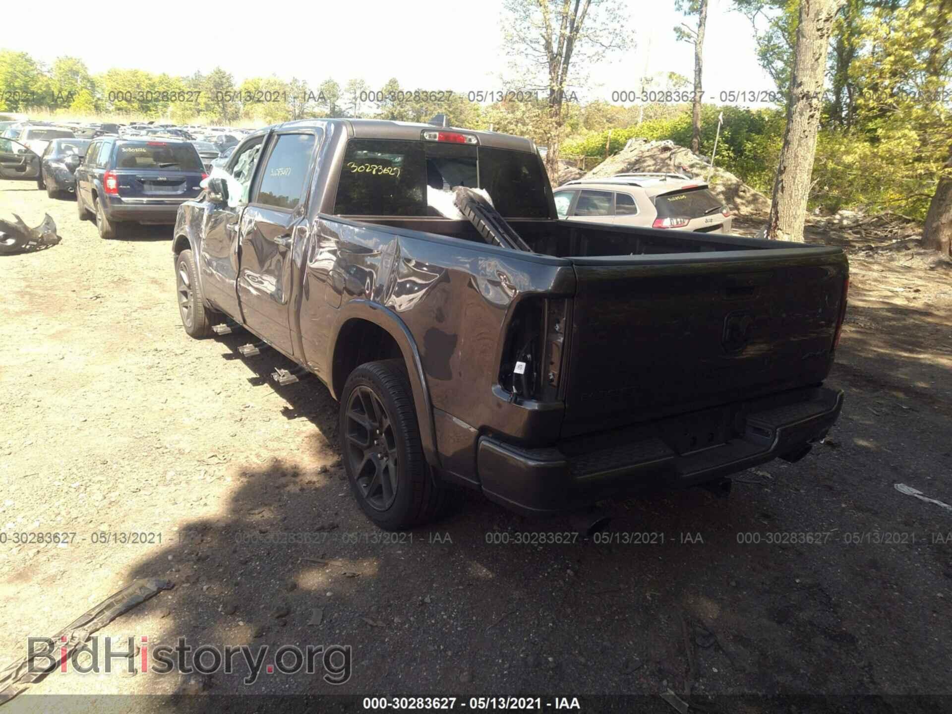 2021 RAM 1500 - VIN: 1C6SRFRT8MN638057 - Photo 3