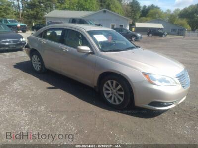 2013 Chrysler 200 Touring, tan — VIN 1C3CCBBB4DN701426, IAAI