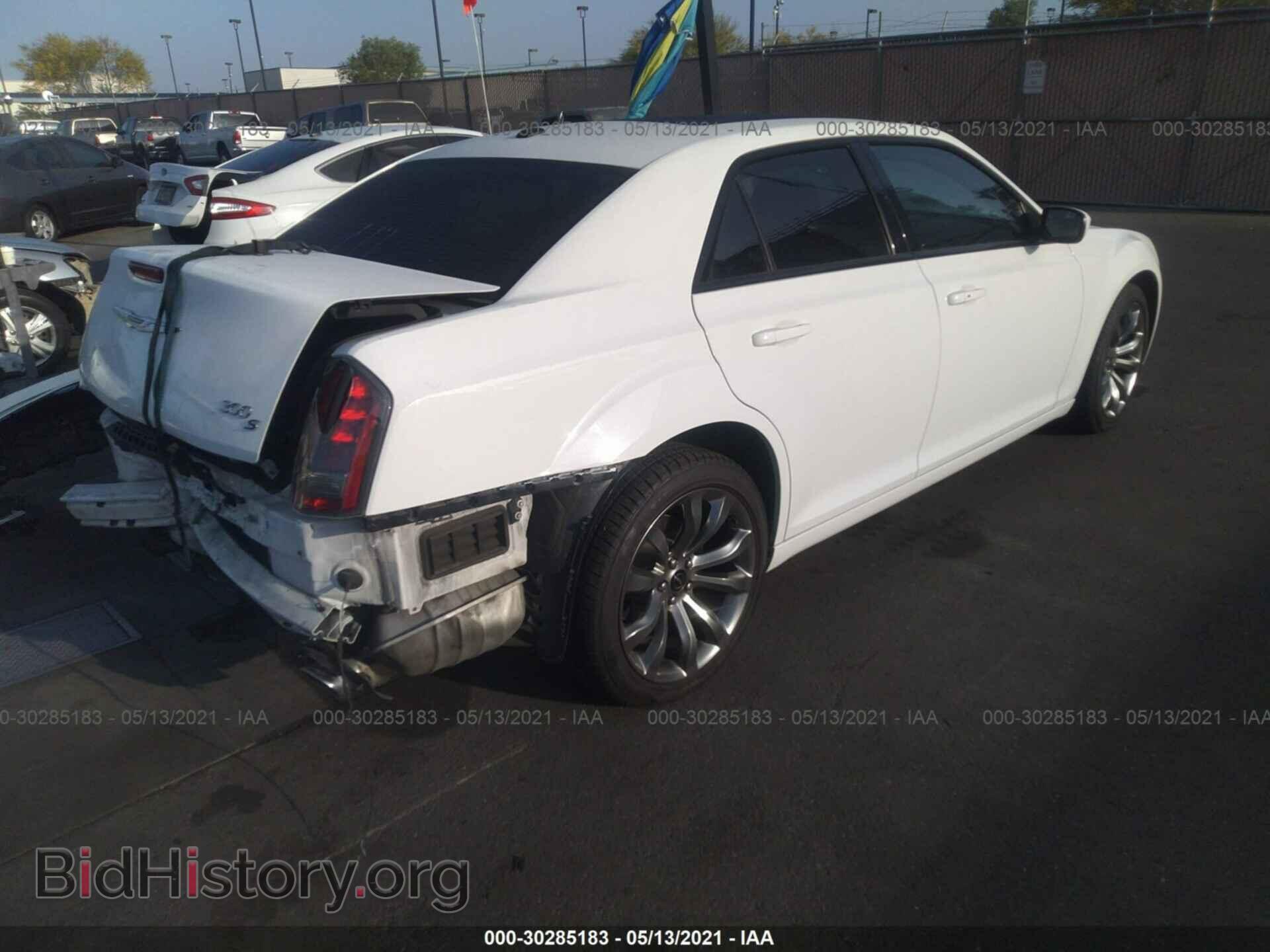 2014 CHRYSLER 300 - VIN: 2C3CCABG4EH253043 - Фото 4