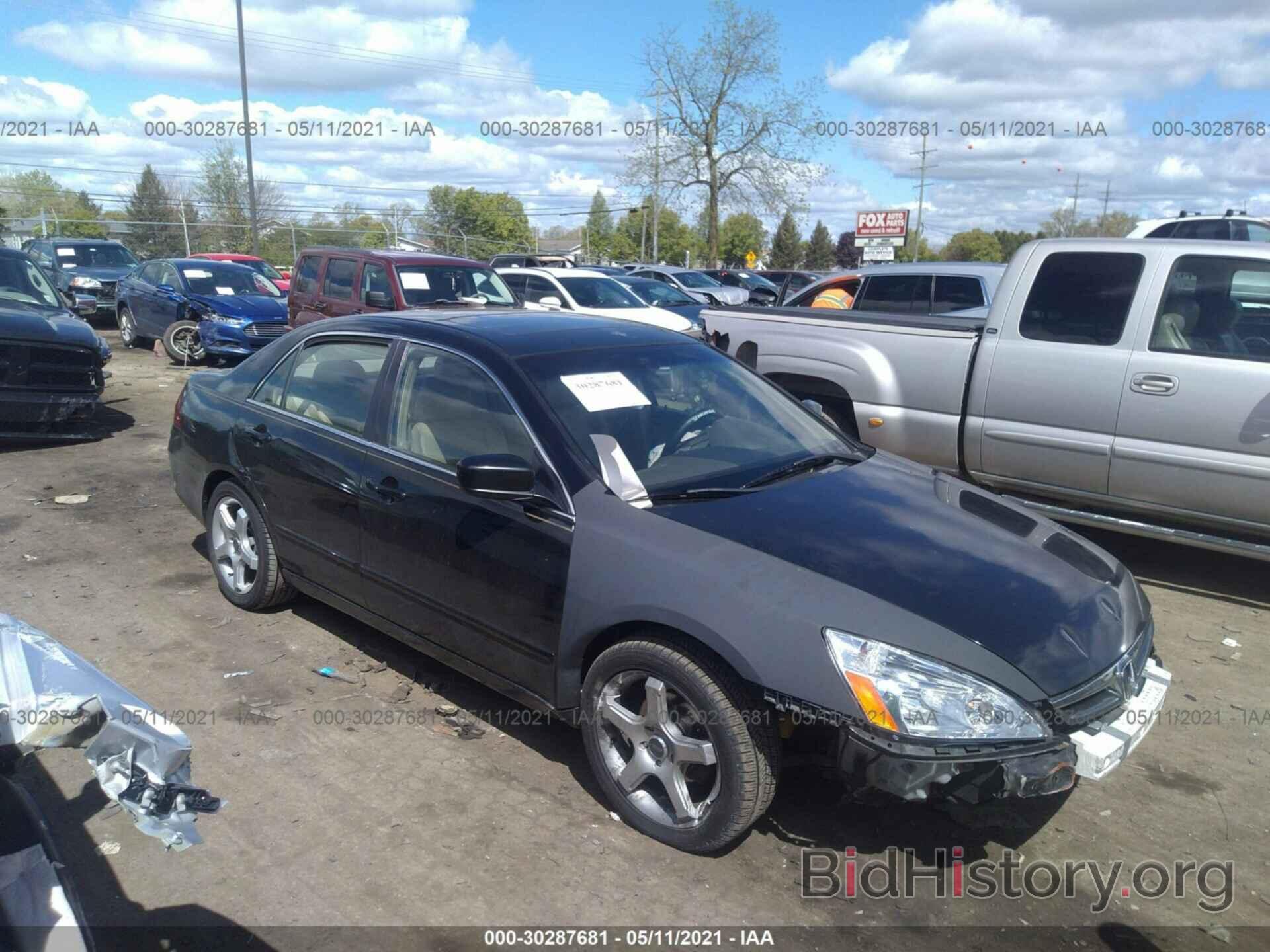 Photo 1HGCM66526A018995 - HONDA ACCORD SDN 2006