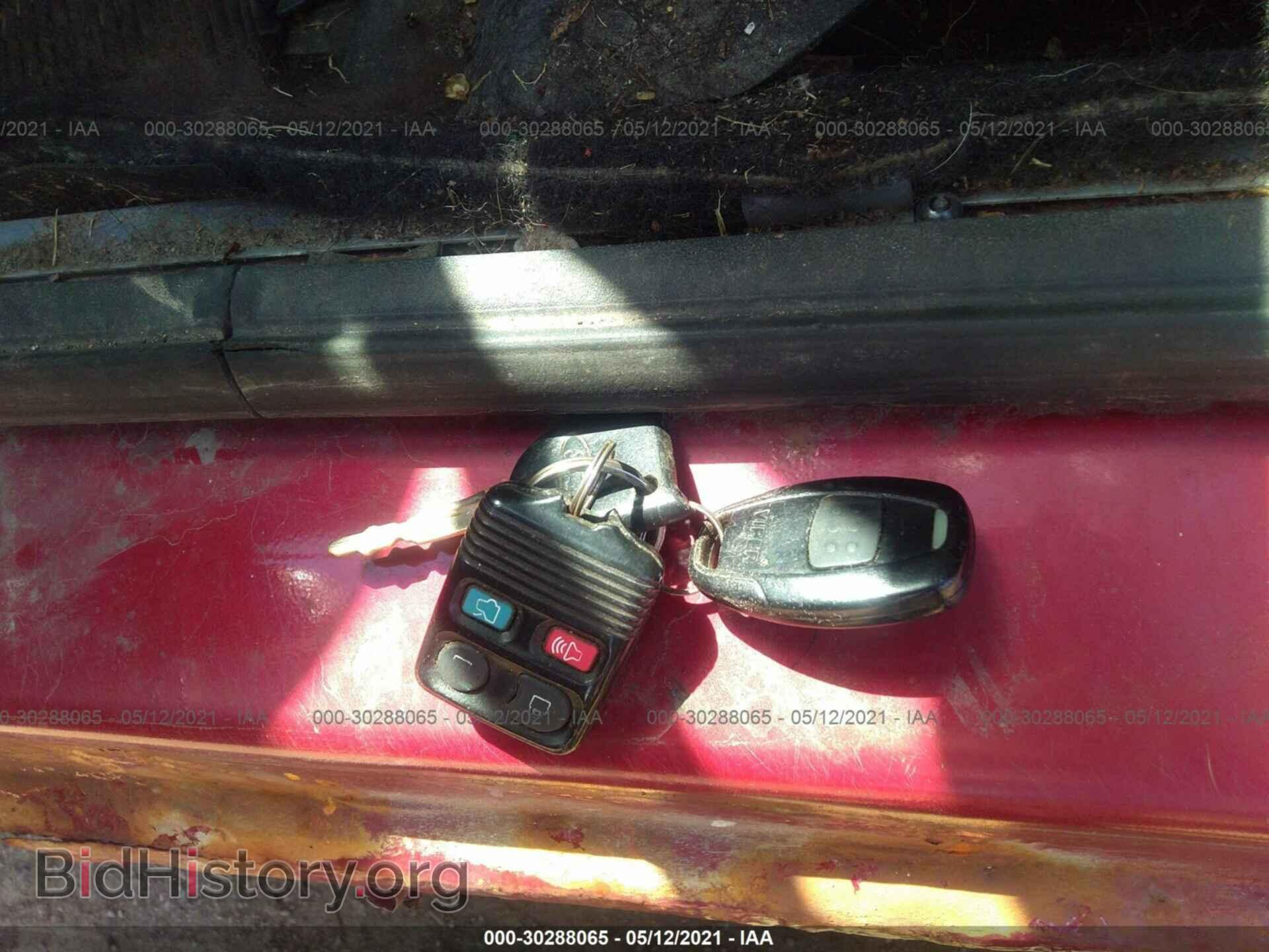 2009 FORD FOCUS - VIN: 1FAHP35N09W147570 - Фото 11