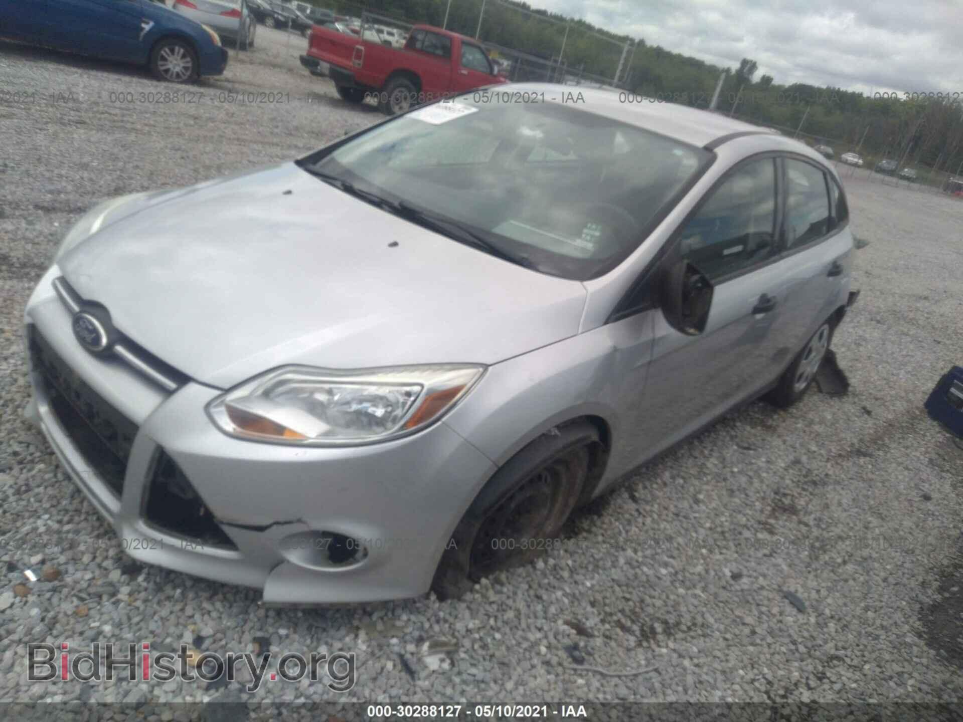 2013 FORD FOCUS - VIN: 1FADP3E20DL330725 - Фото 2
