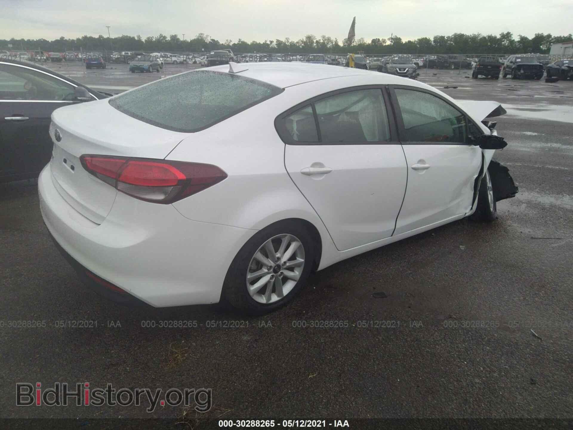 2017 KIA FORTE - VIN: 3KPFL4A7XHE131783 - Photo 4