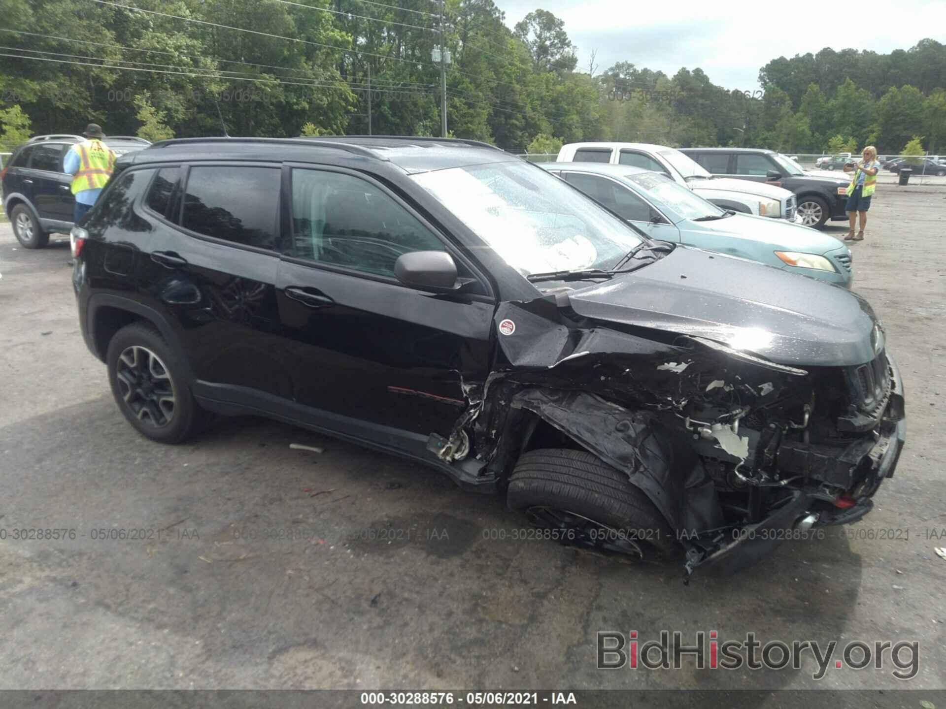 Photo 3C4NJDDB8LT163525 - JEEP COMPASS 2020