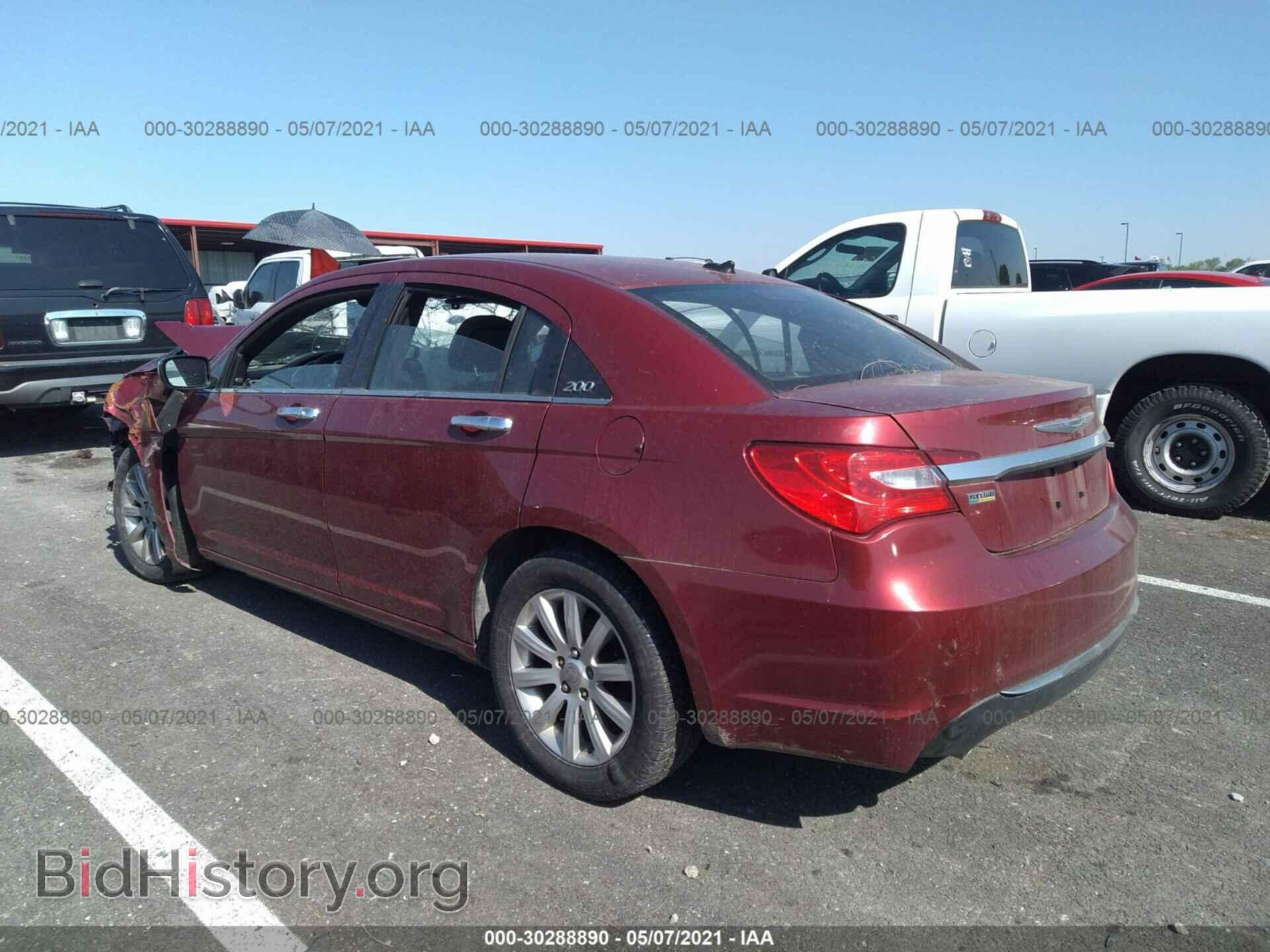2013 CHRYSLER 200 - VIN: 1C3CCBCG2DN607975 - Фото 3