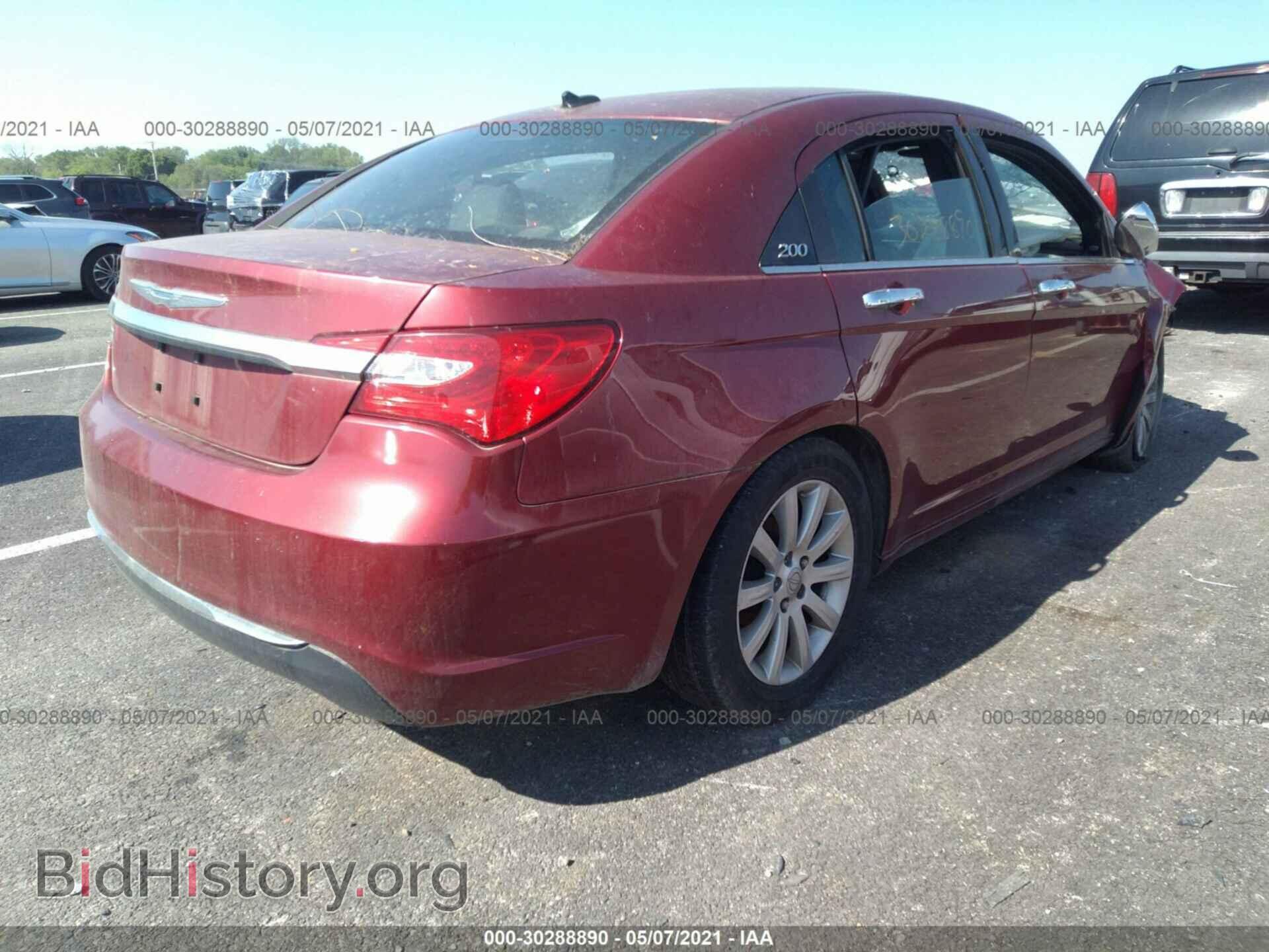 2013 CHRYSLER 200 - VIN: 1C3CCBCG2DN607975 - Фото 4
