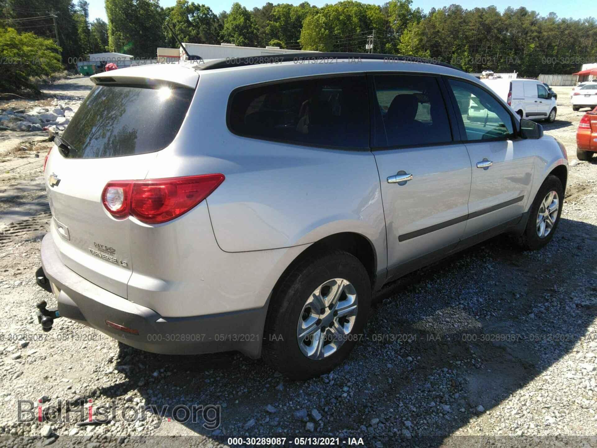2011 CHEVROLET TRAVERSE - VIN: 1GNKRFED2BJ414656 - Фото 4
