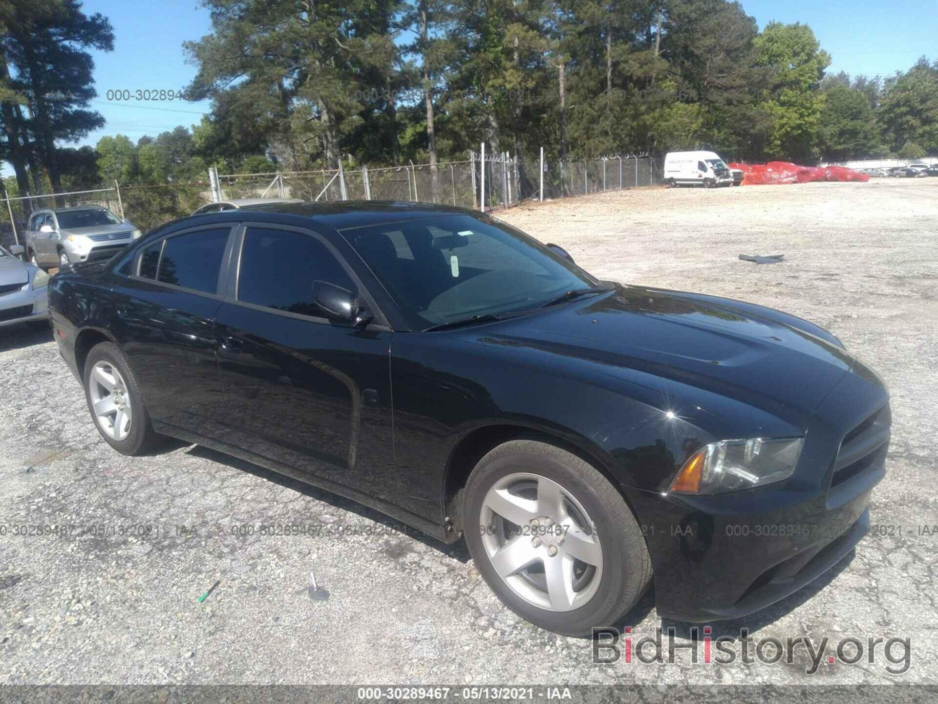 Photo 2C3CDXAT2DH714950 - DODGE CHARGER 2013