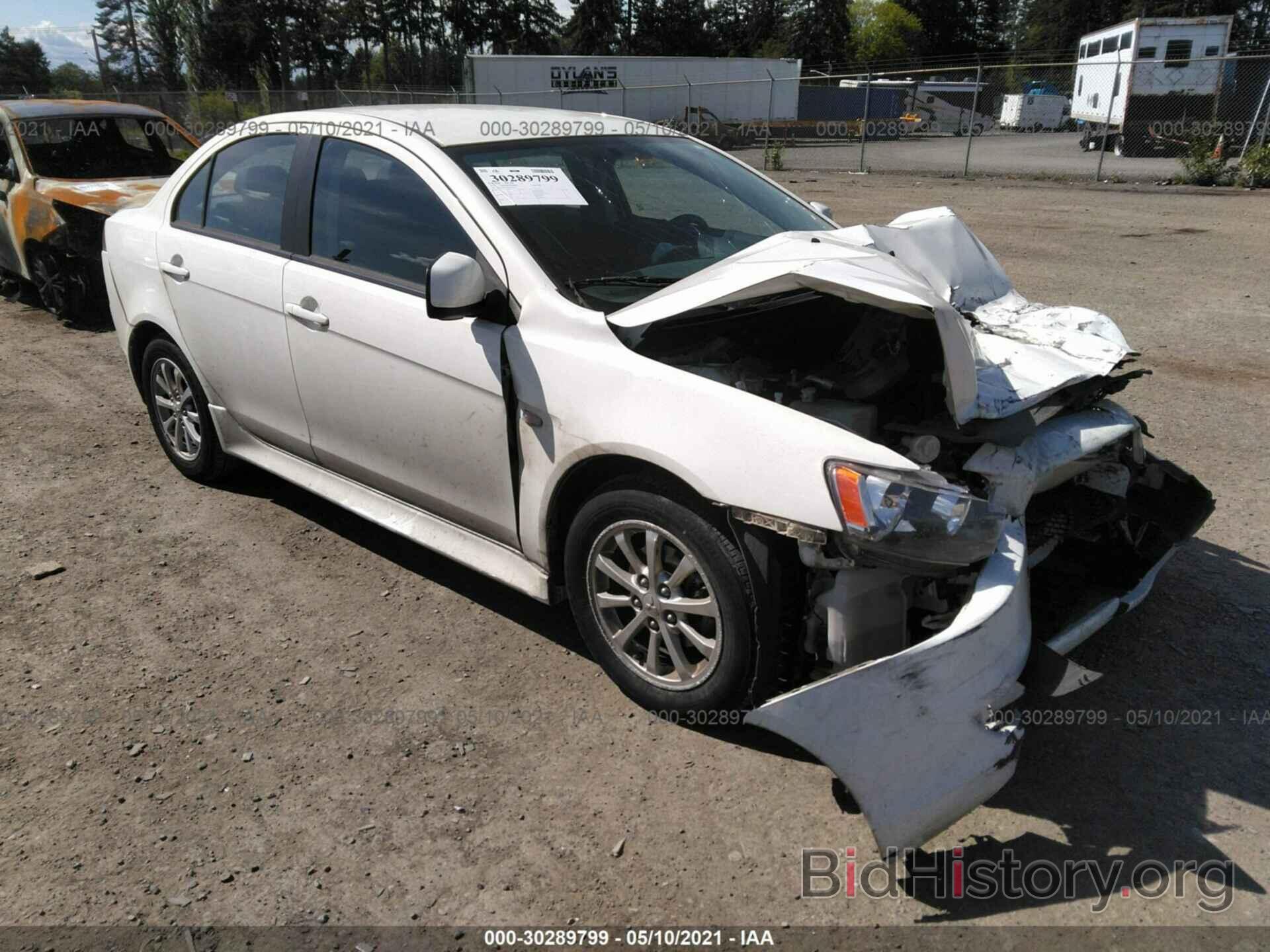 Photo JA32U2FU4BU032172 - MITSUBISHI LANCER 2011