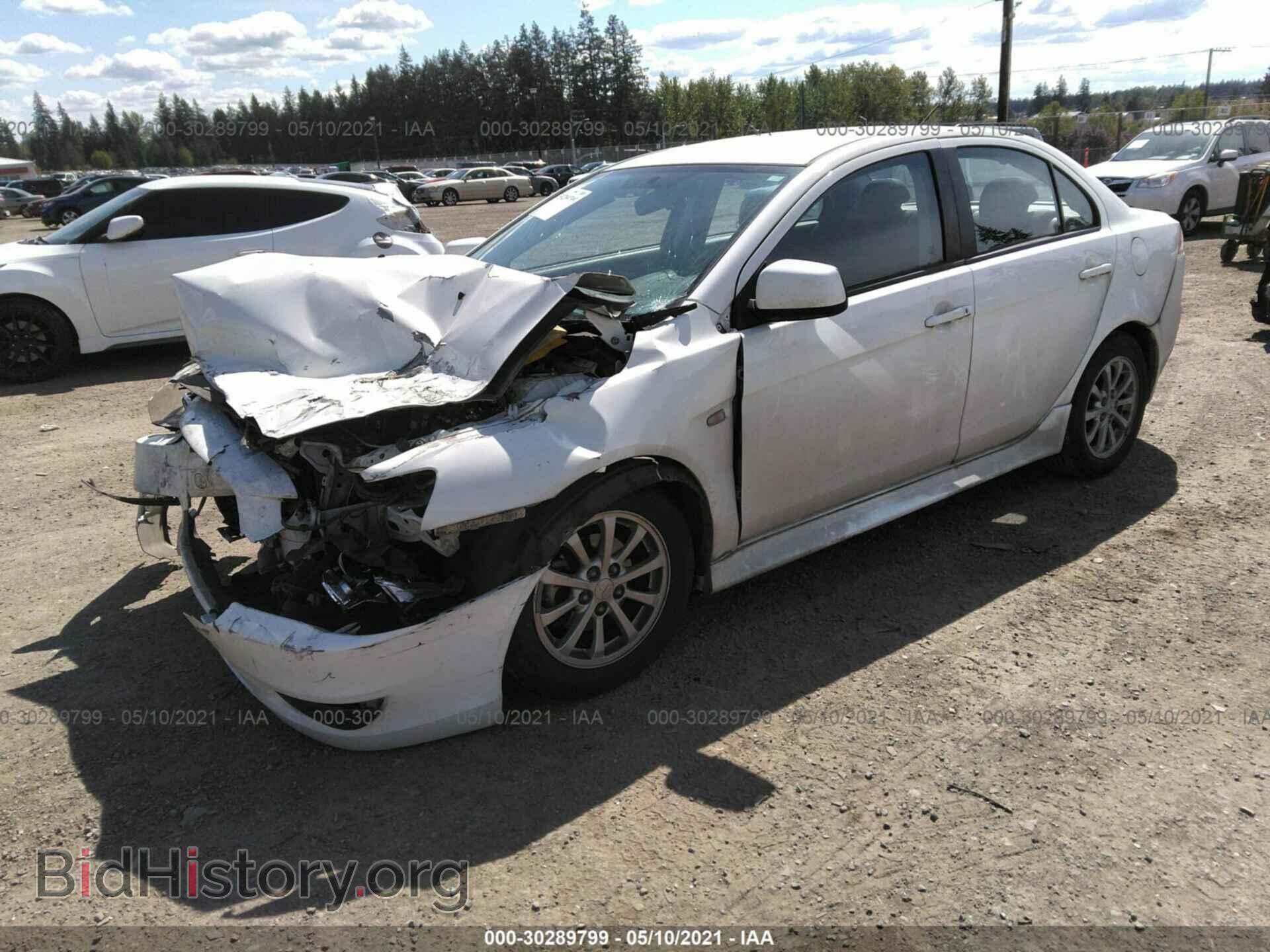 2011 MITSUBISHI LANCER - VIN: JA32U2FU4BU032172 - Фото 2