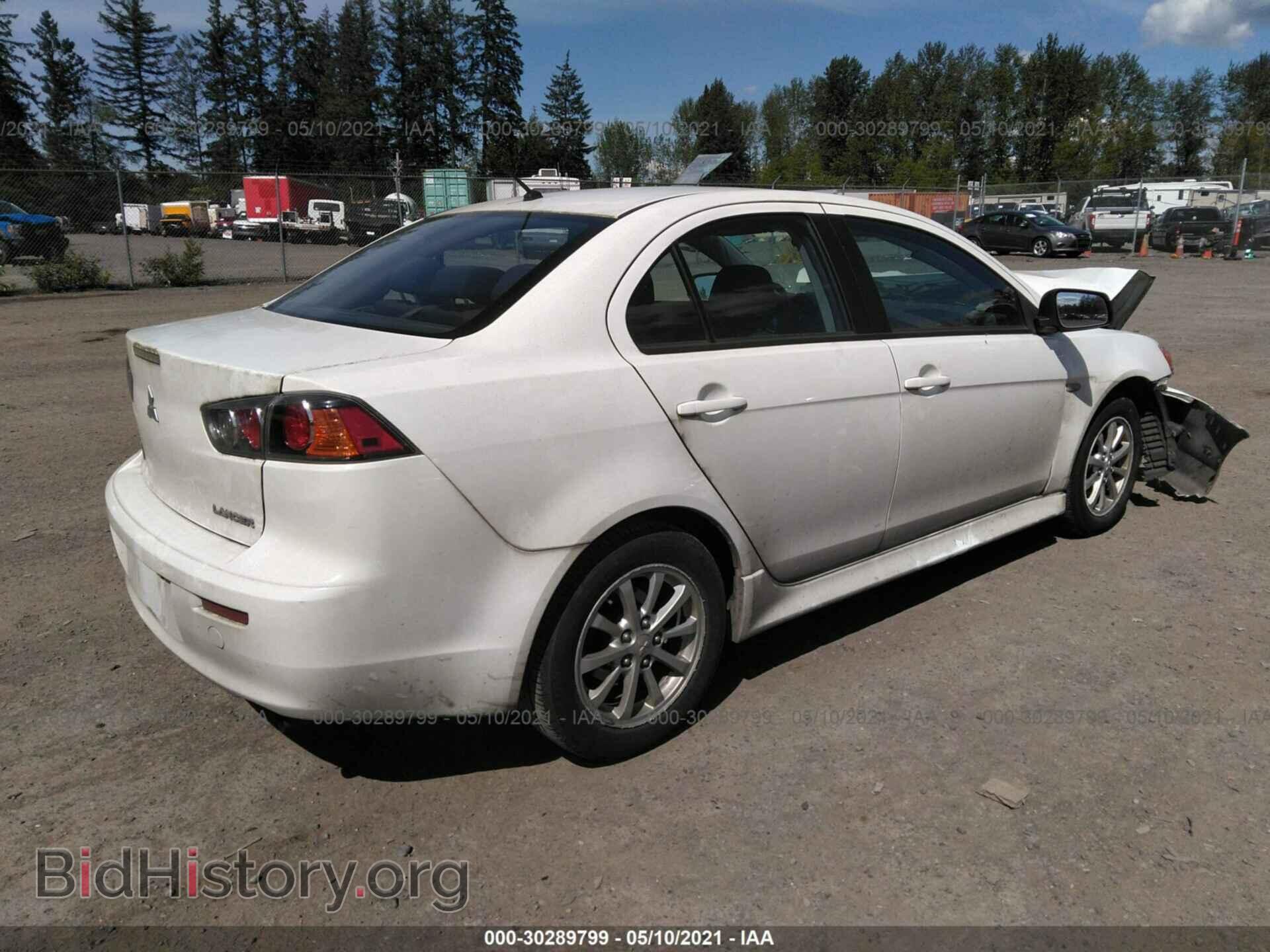 2011 MITSUBISHI LANCER - VIN: JA32U2FU4BU032172 - Фото 4