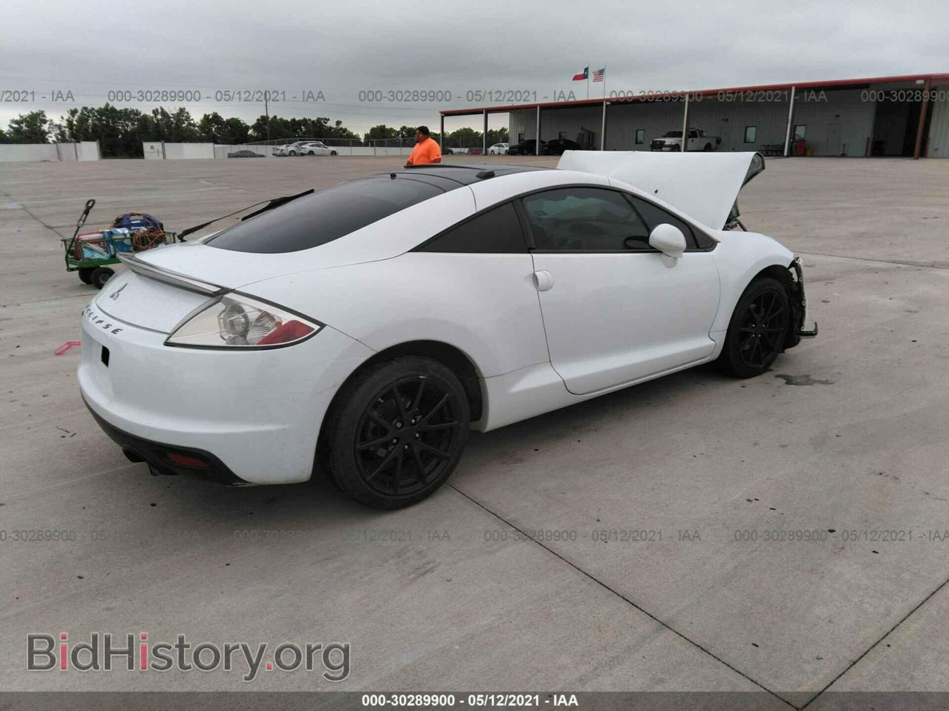 2011 MITSUBISHI ECLIPSE - VIN: 4A31K5DF9BE003945 - Photo 4