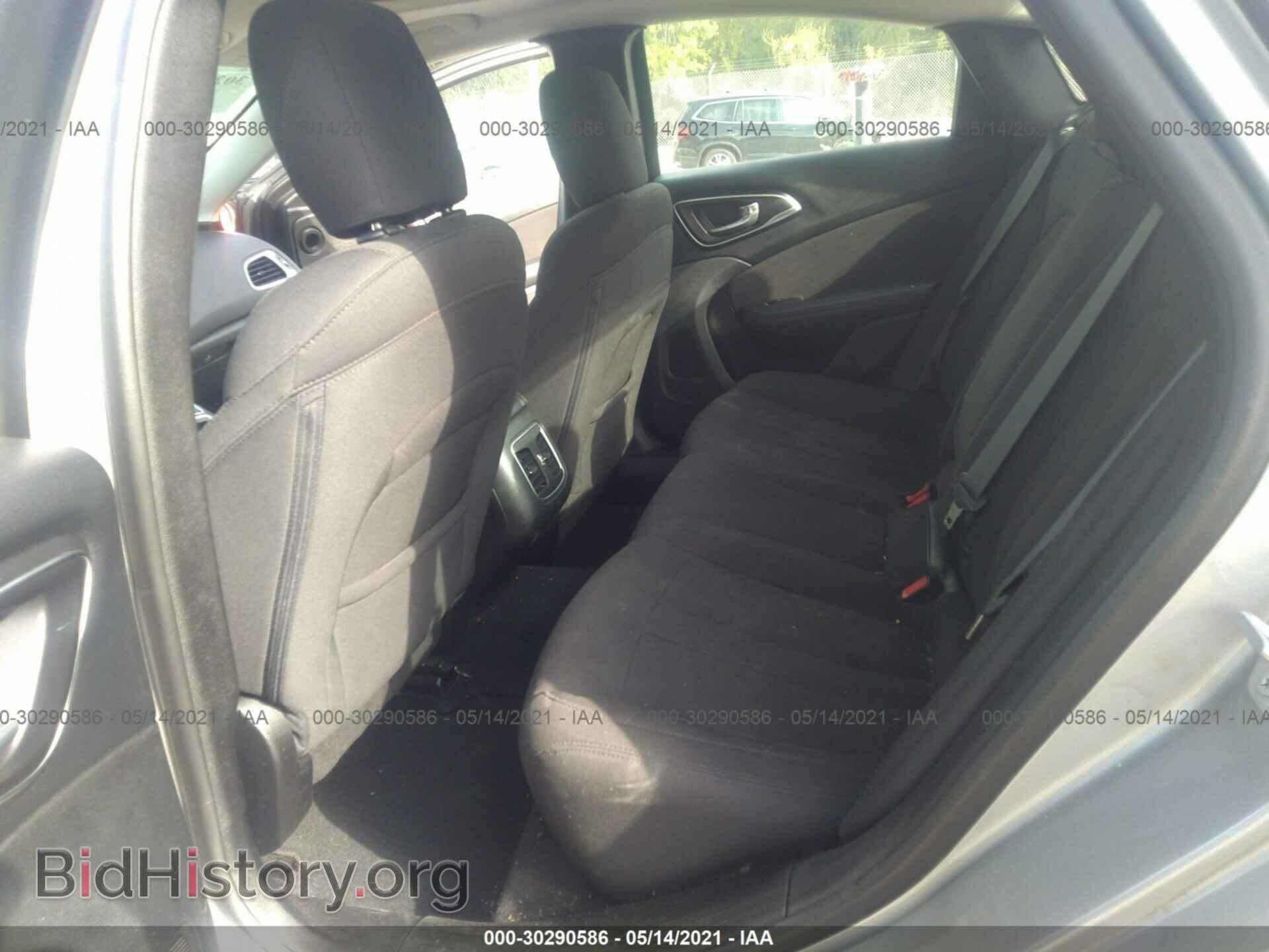2015 CHRYSLER 200 - VIN: 1C3CCCAB5FN676739 - Фото 8