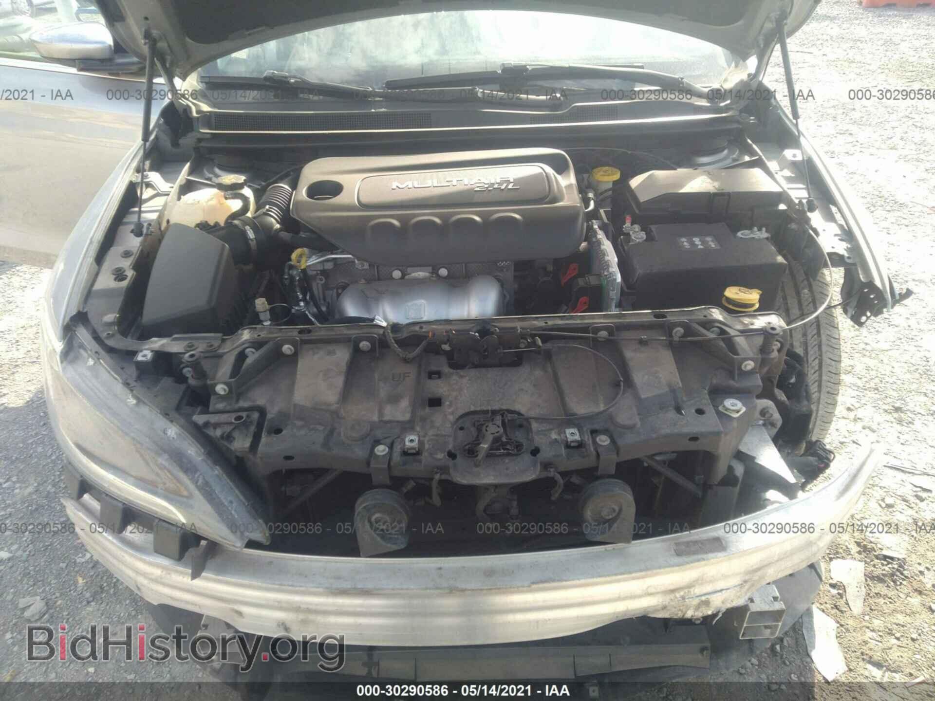 2015 CHRYSLER 200 - VIN: 1C3CCCAB5FN676739 - Фото 10