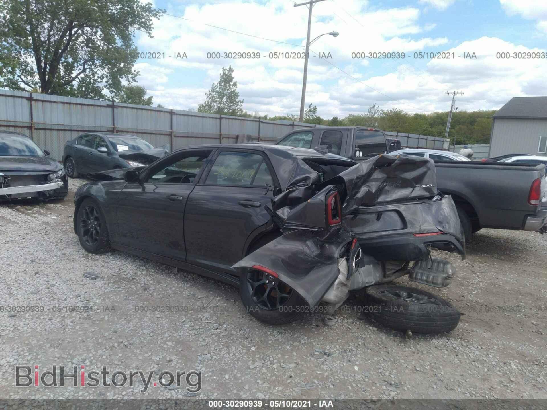 2019 CHRYSLER 300 - VIN: 2C3CCAGG7KH586325 - Photo 3