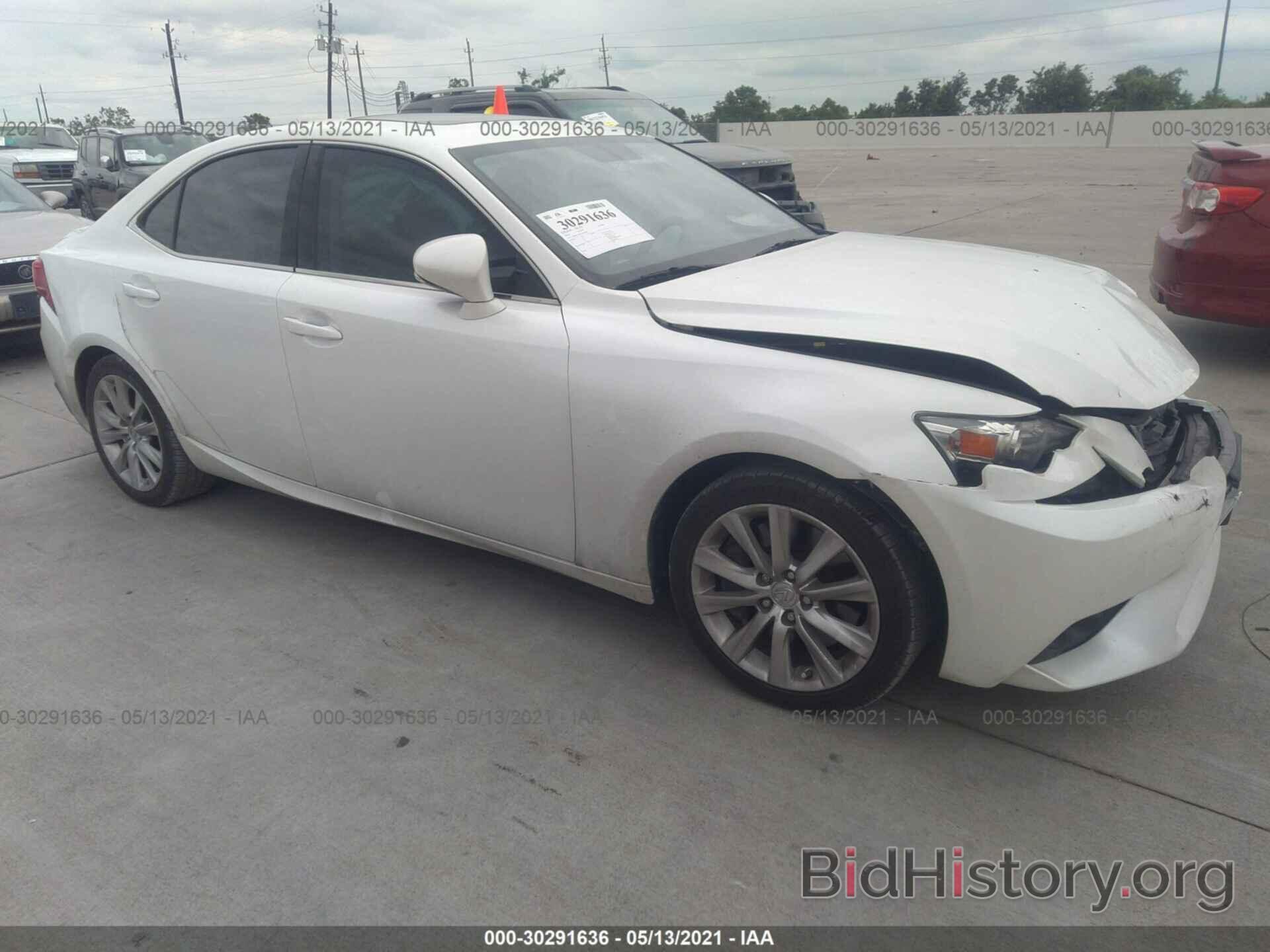 Photo JTHBA1D23G5005583 - LEXUS IS 200T 2016