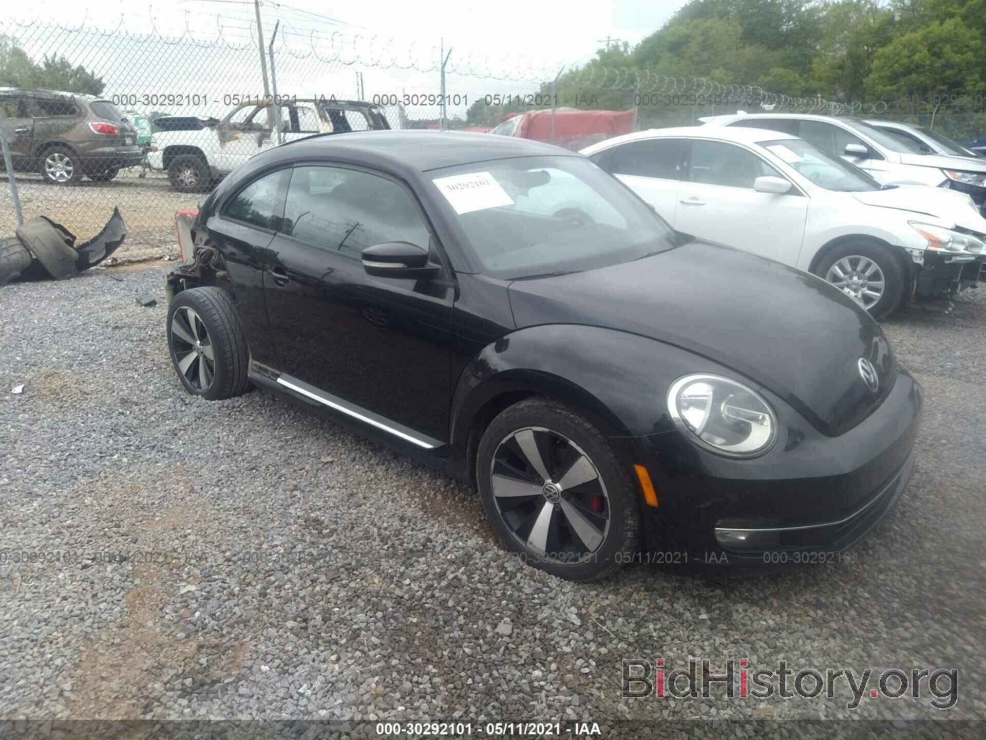 Photo 3VW4A7AT7CM647395 - VOLKSWAGEN BEETLE 2012