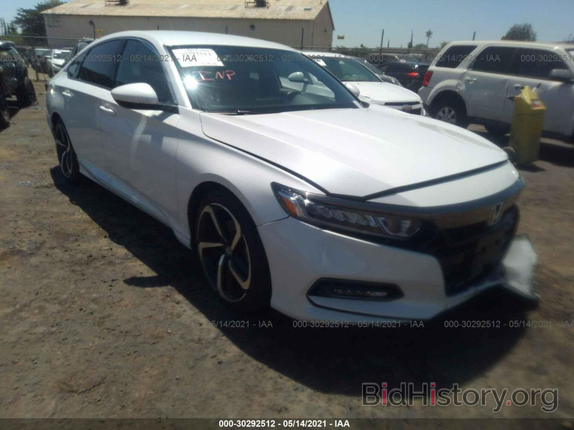 Photo 1HGCV1F3XKA066124 - HONDA ACCORD SEDAN 2019