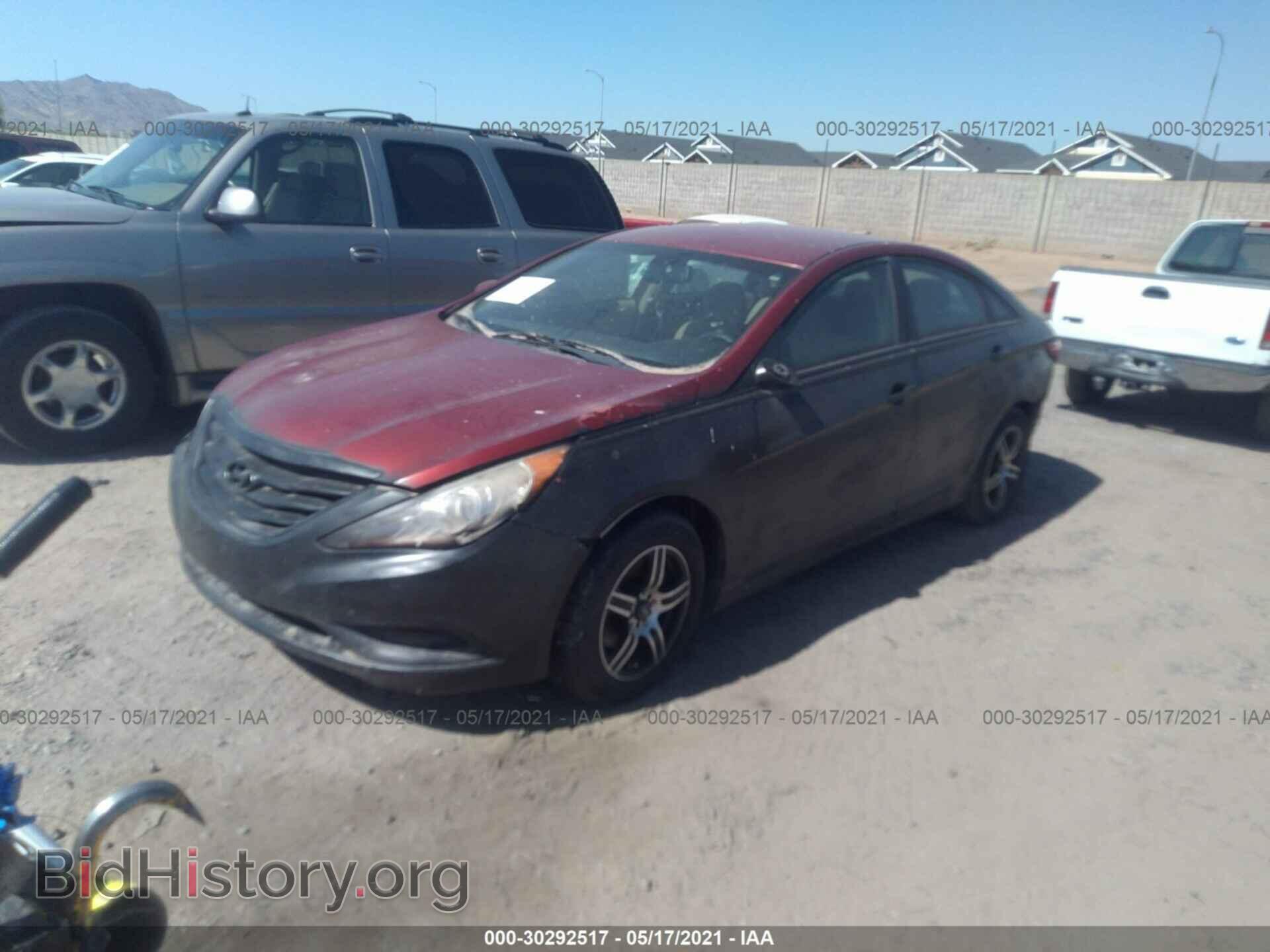 2012 HYUNDAI SONATA - VIN: 5NPEB4ACXCH498022 - Фото 2
