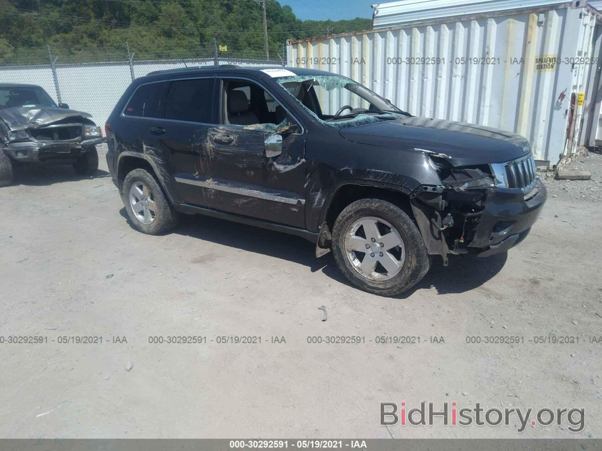 Photo 1J4RR4GG0BC622407 - JEEP GRAND CHEROKEE 2011