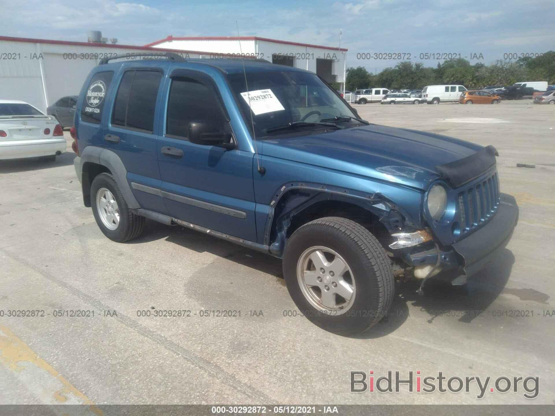 Photo 1J4GK48K56W254731 - JEEP LIBERTY 2006